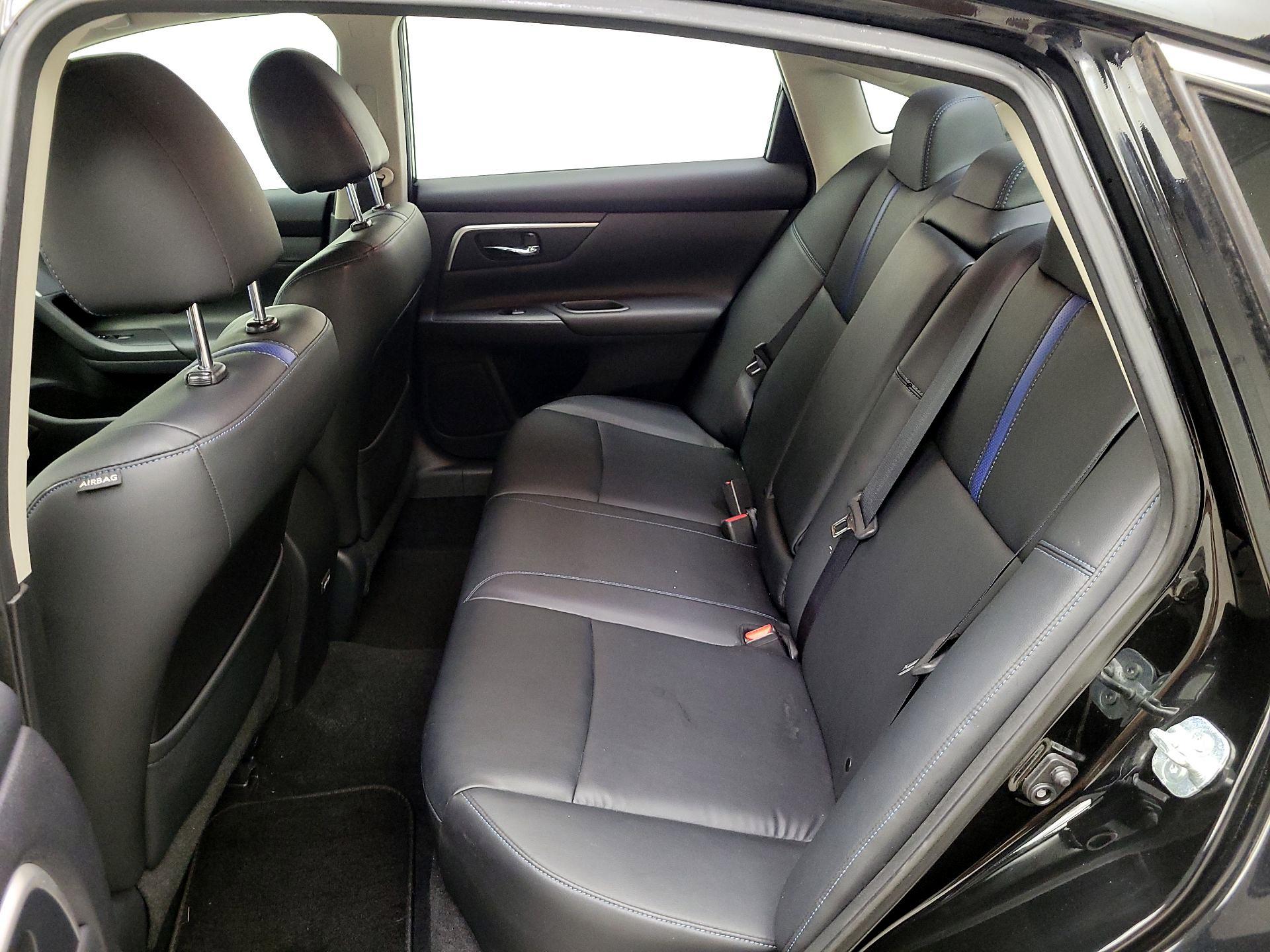 Thumbnail: 2018 Nissan Altima - 20