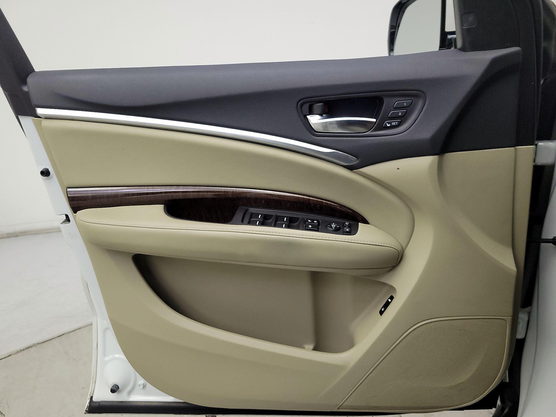 Thumbnail: 2018 Acura MDX - 12