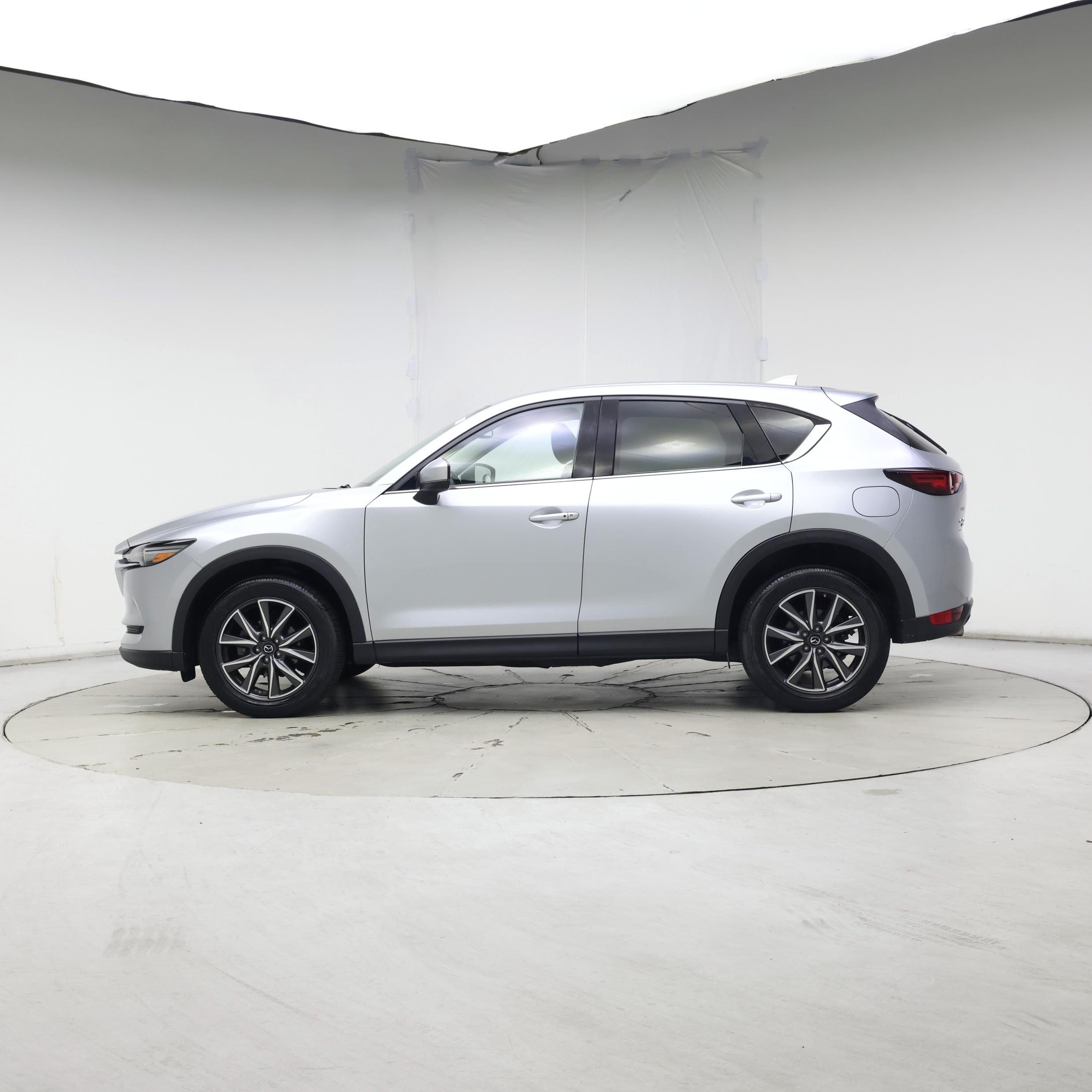 Thumbnail: 2017 Mazda CX-5 - 3