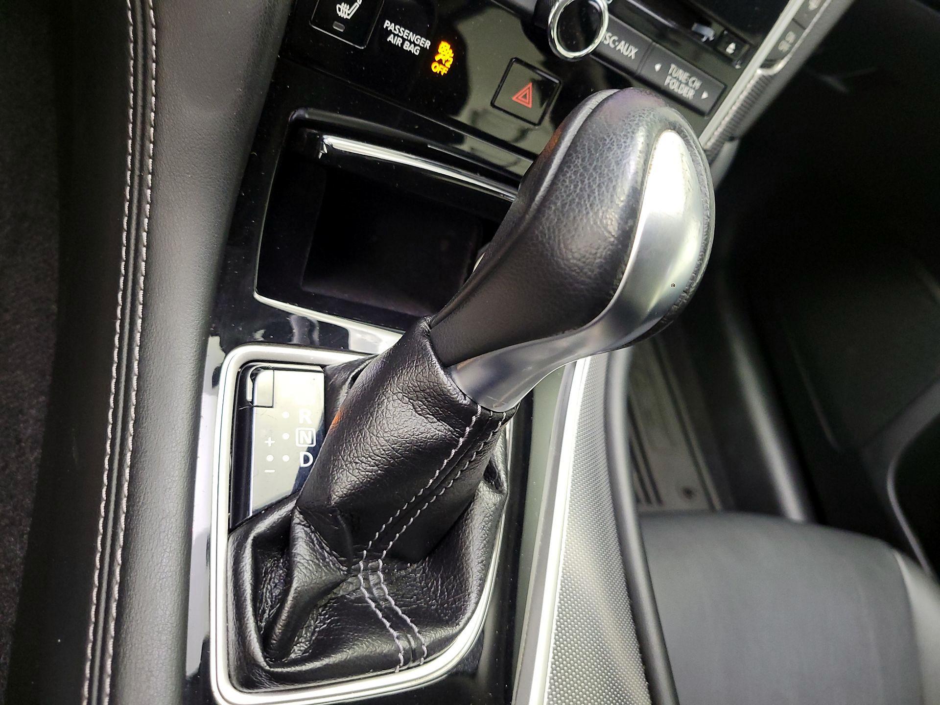 Thumbnail: 2016 INFINITI Q50 - 15