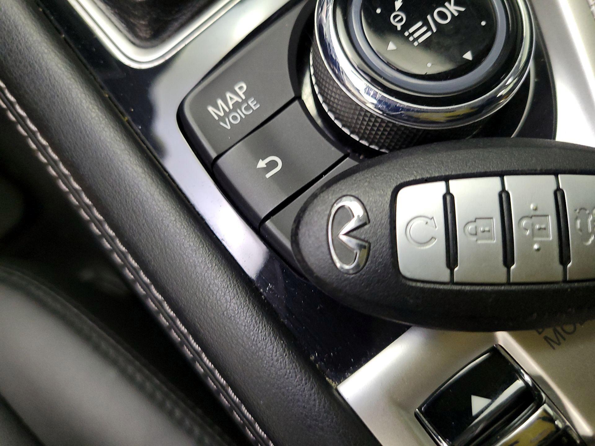 Thumbnail: 2016 INFINITI Q50 - 20