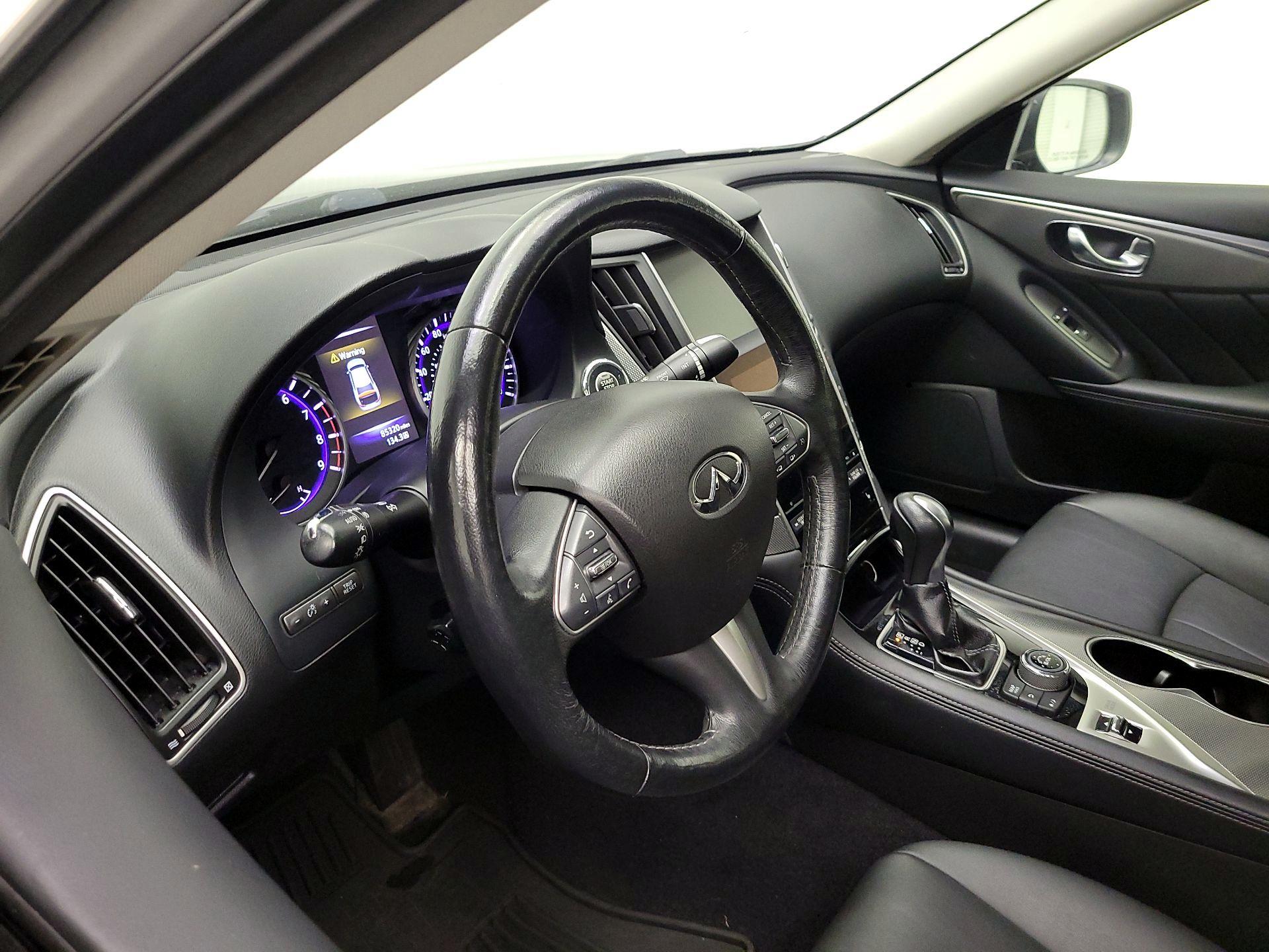 Thumbnail: 2016 INFINITI Q50 - 8