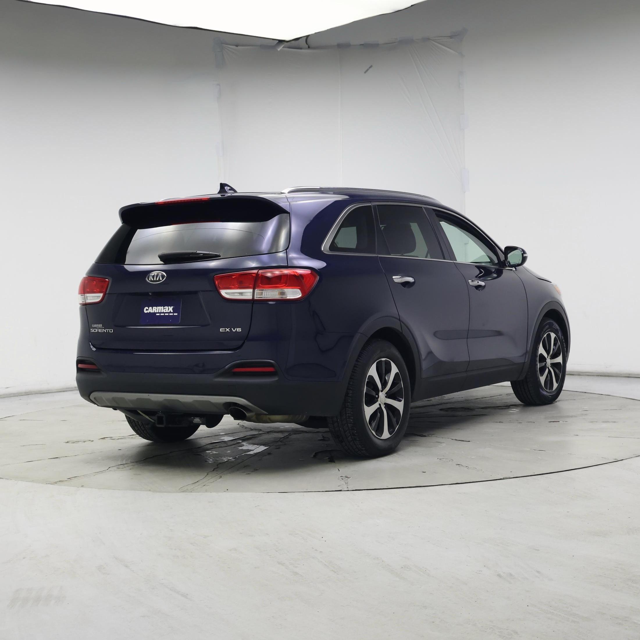 Thumbnail: 2016 Kia Sorento - 8