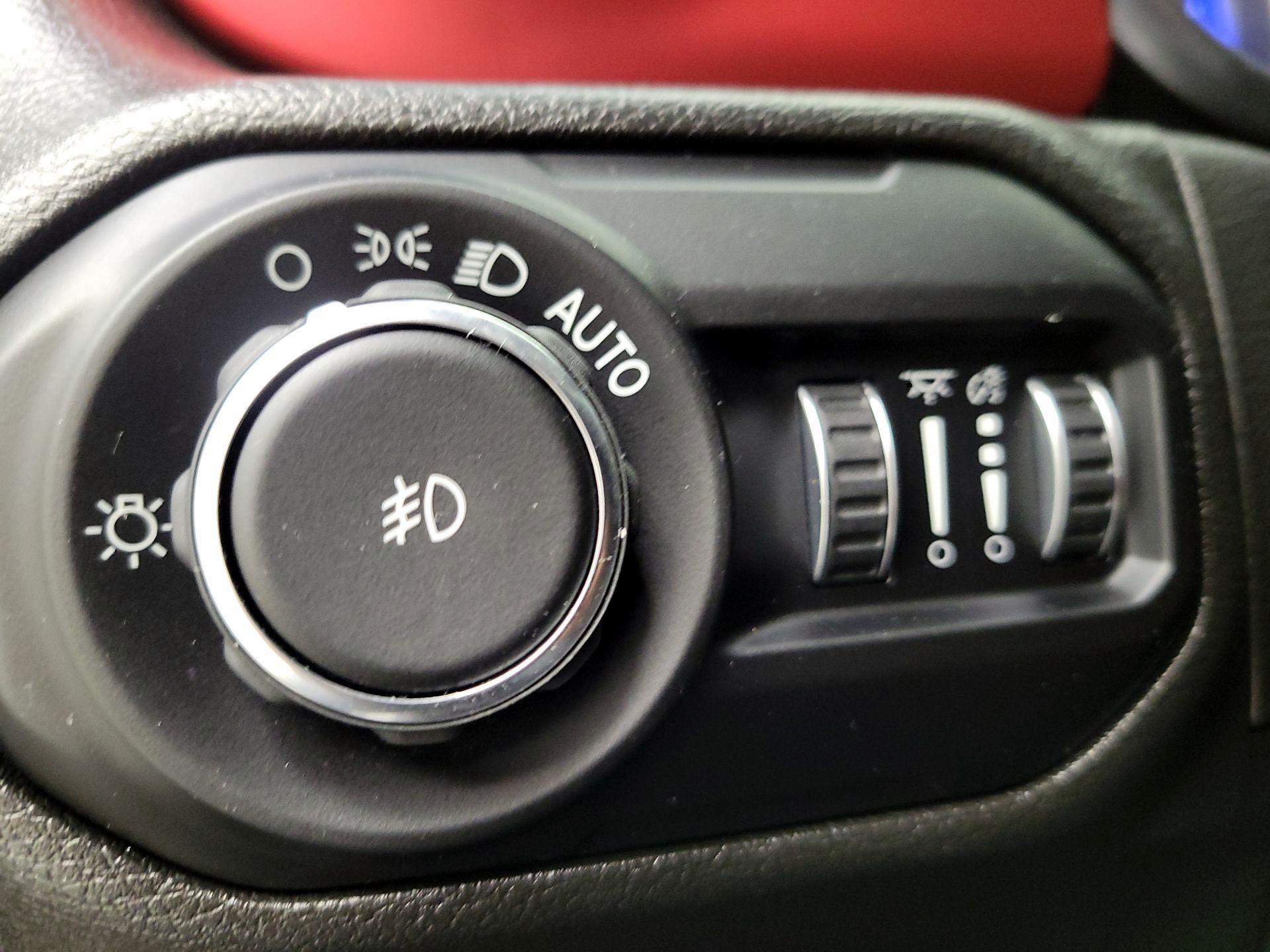 Thumbnail: 2022 Jeep Wrangler - 13