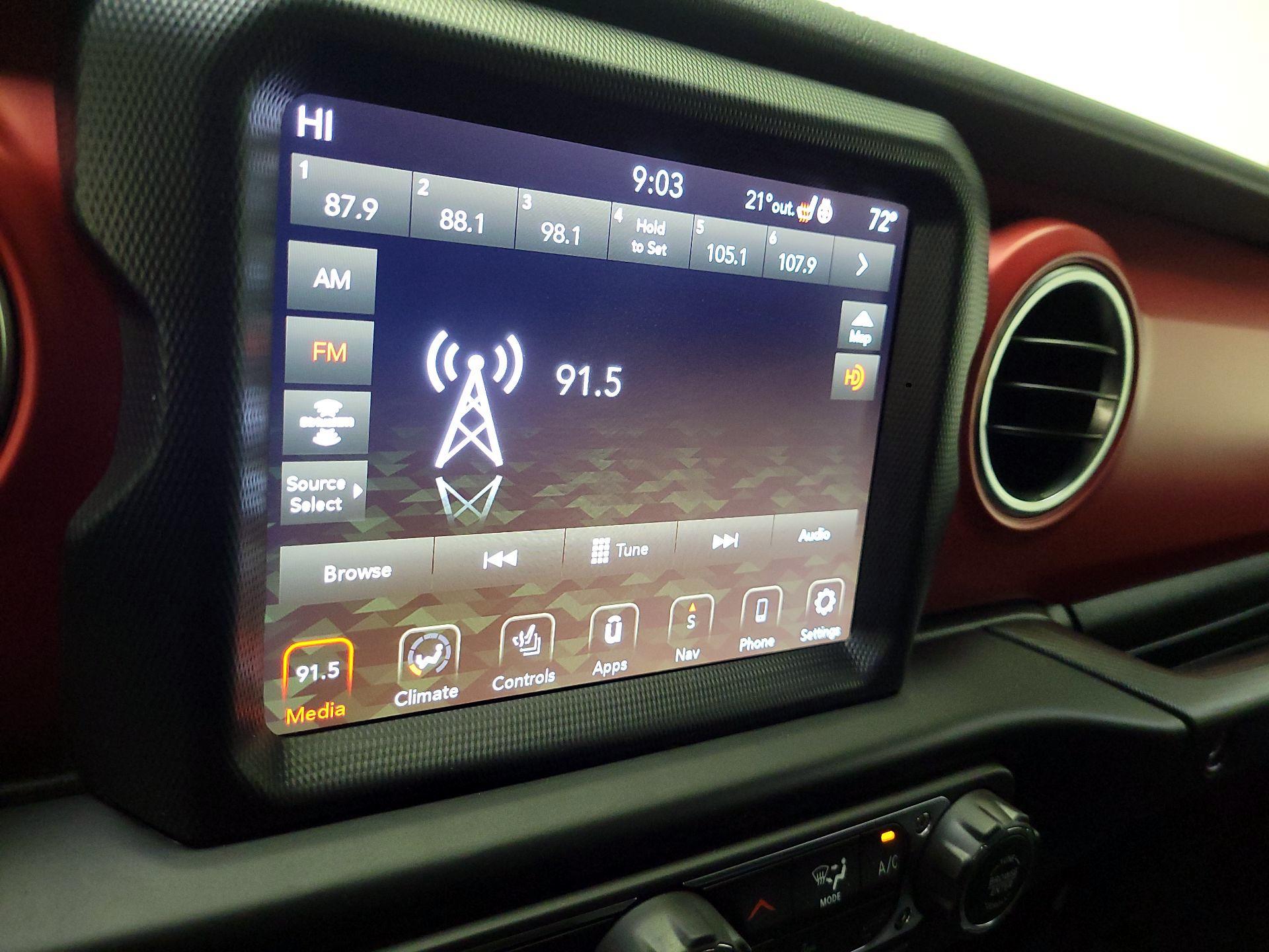 Thumbnail: 2022 Jeep Wrangler - 16