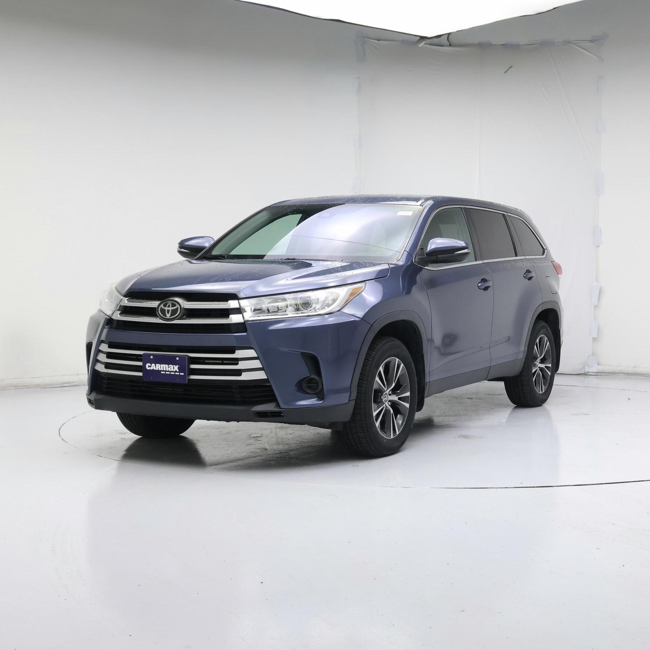 Thumbnail: 2019 Toyota Highlander - 4