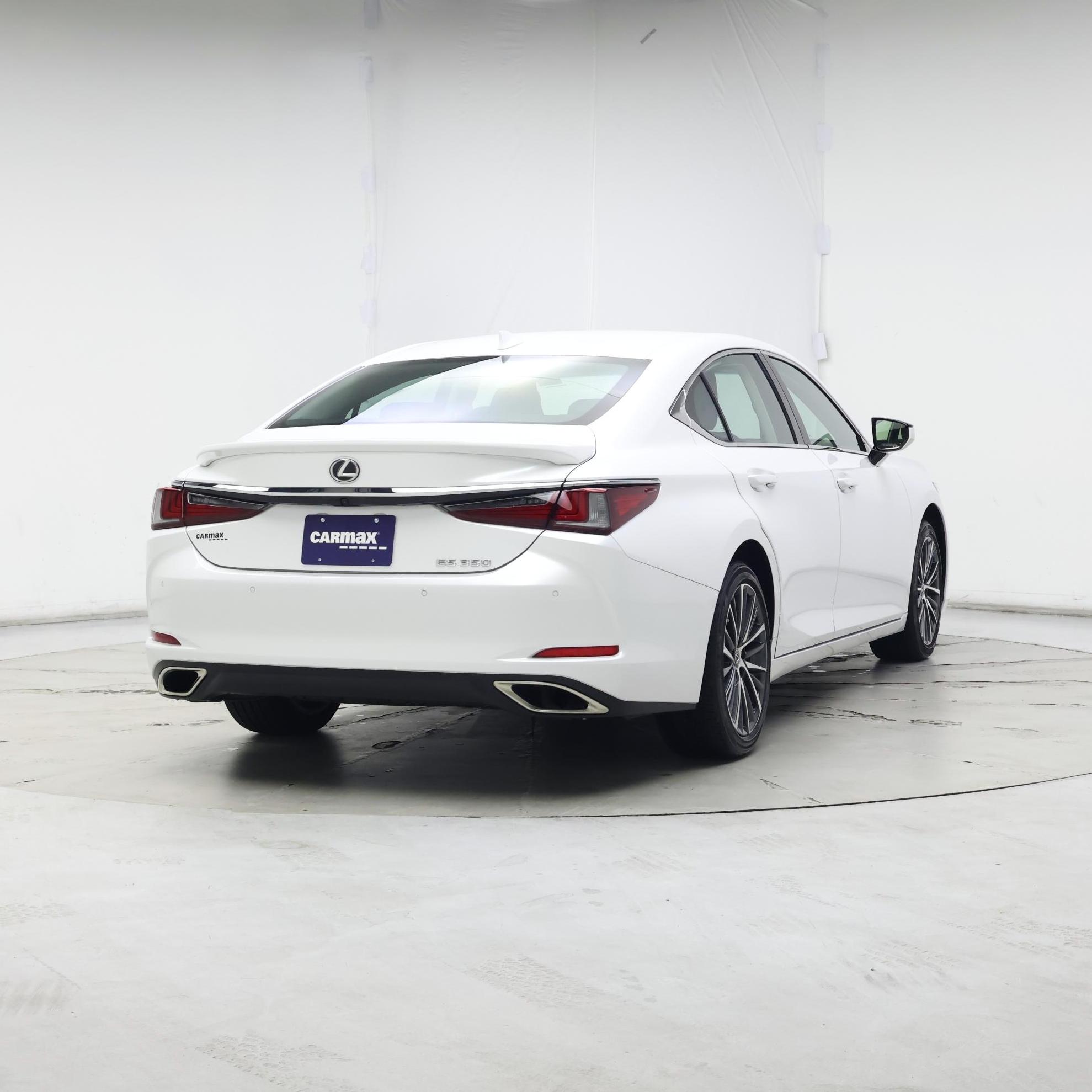 Thumbnail: 2023 Lexus ES - 8