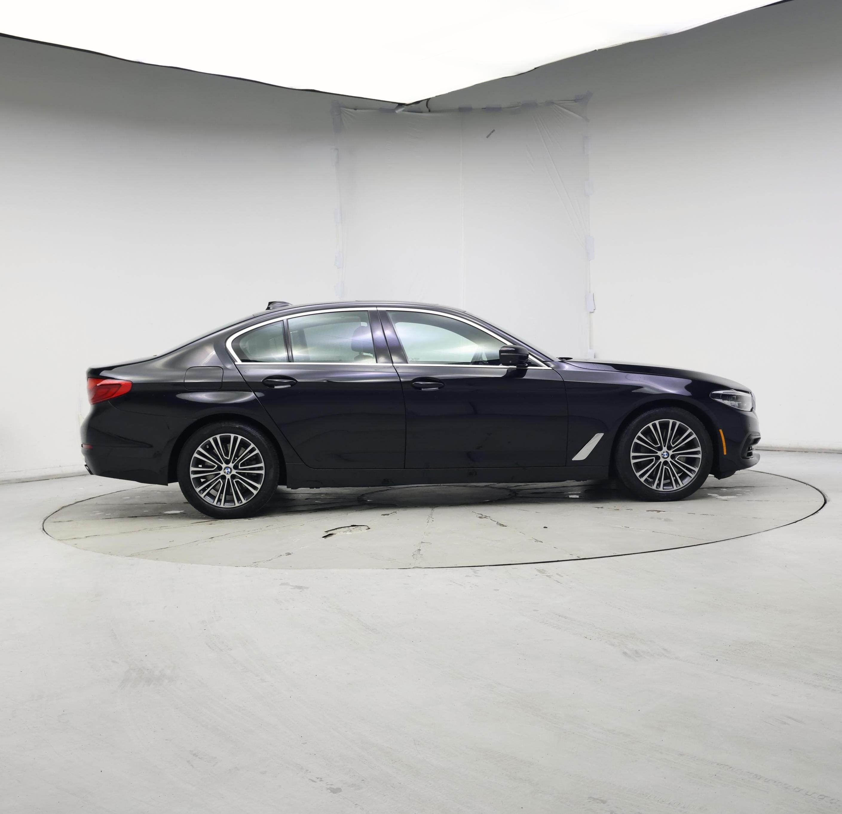 Thumbnail: 2020 BMW 5 Series - 7