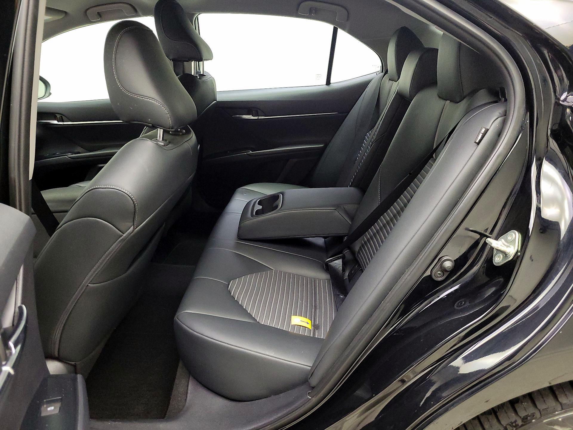 Thumbnail: 2019 Toyota Camry - 19