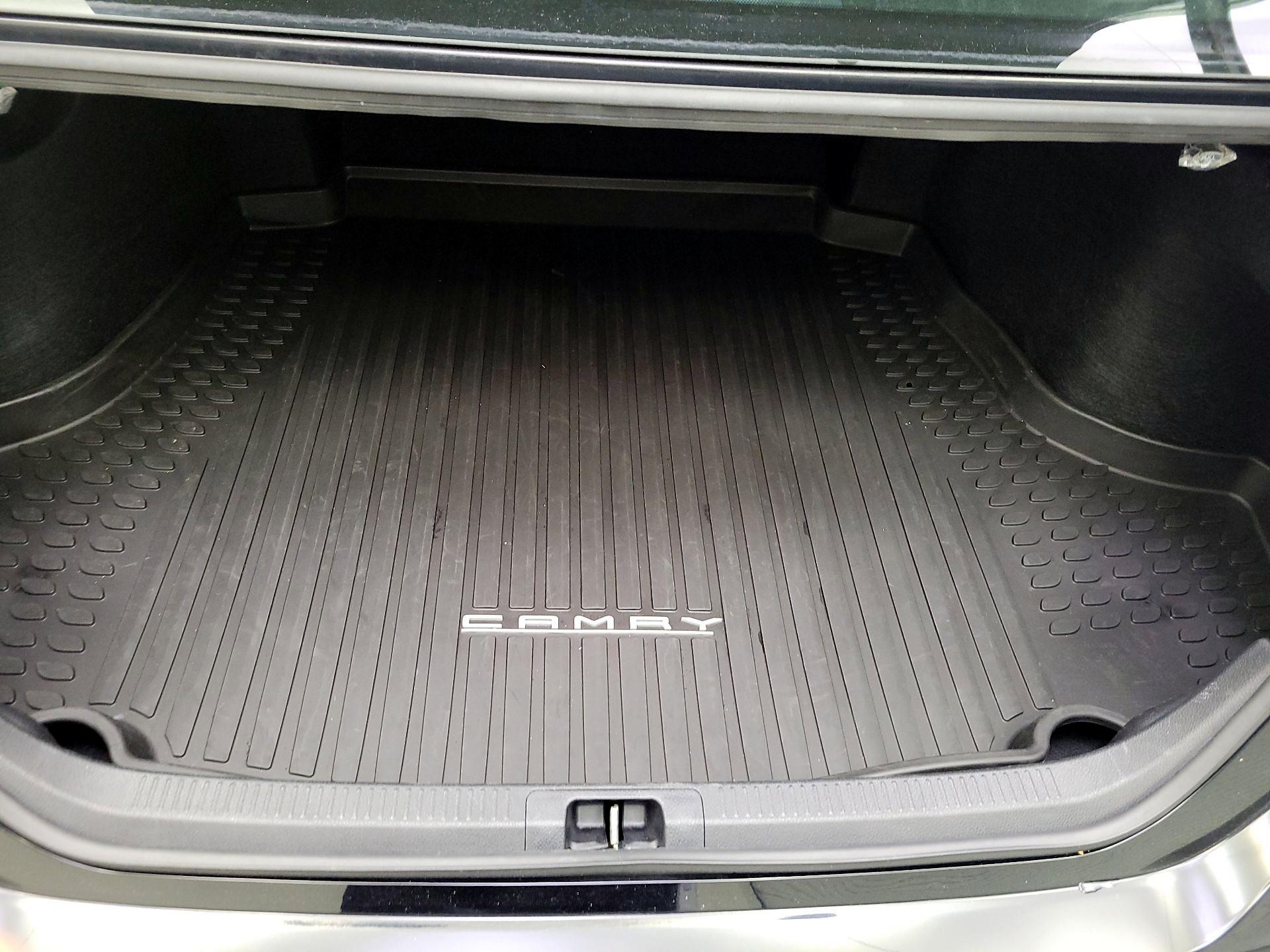 Thumbnail: 2019 Toyota Camry - 20