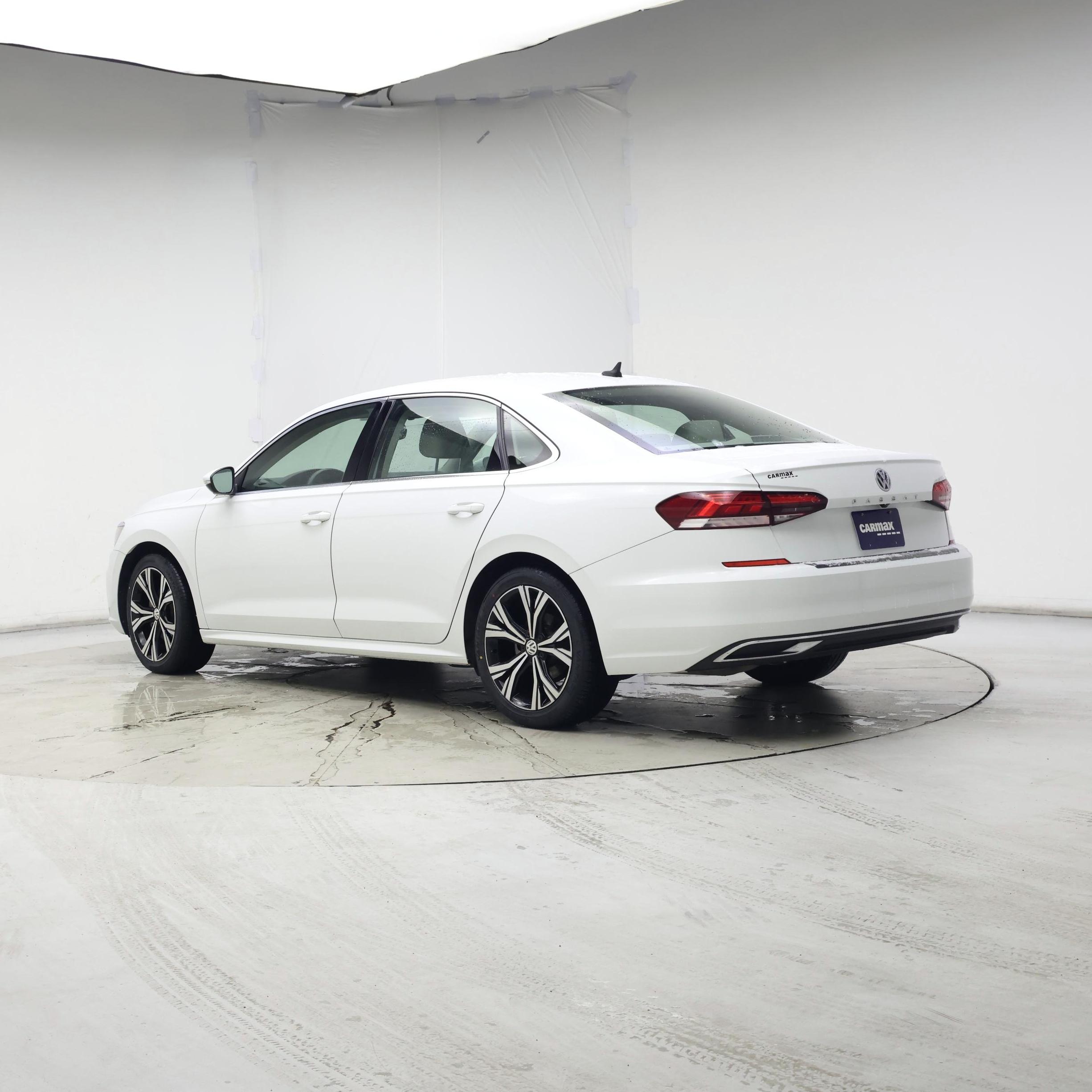 Thumbnail: 2022 Volkswagen Passat - 2