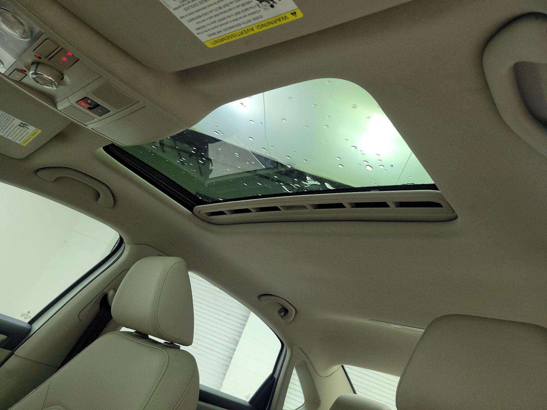 Thumbnail: 2022 Volkswagen Passat - 19