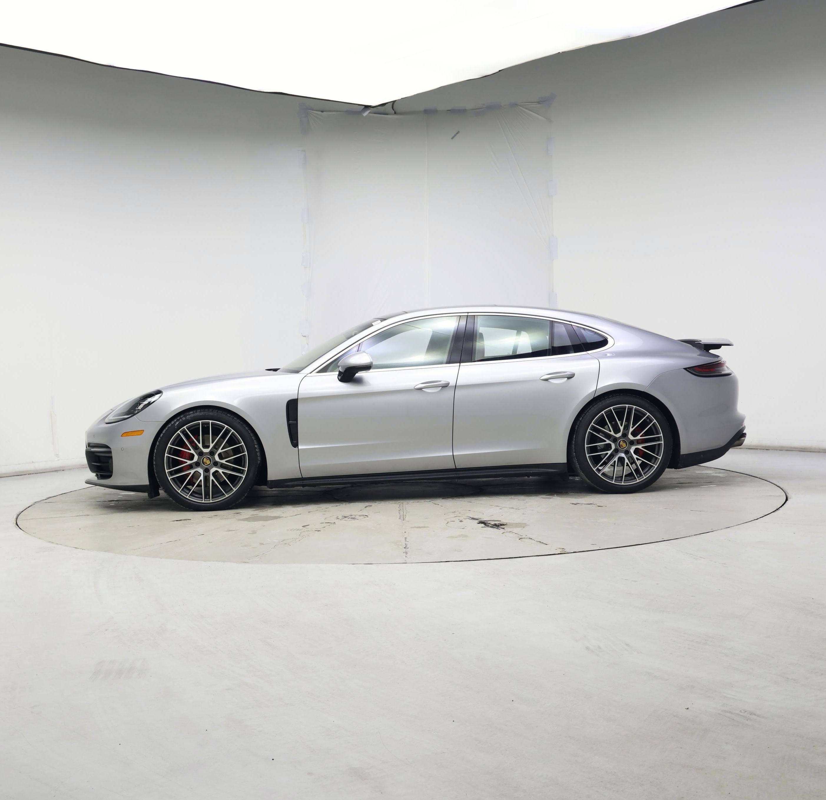 Thumbnail: 2023 Porsche Panamera - 3