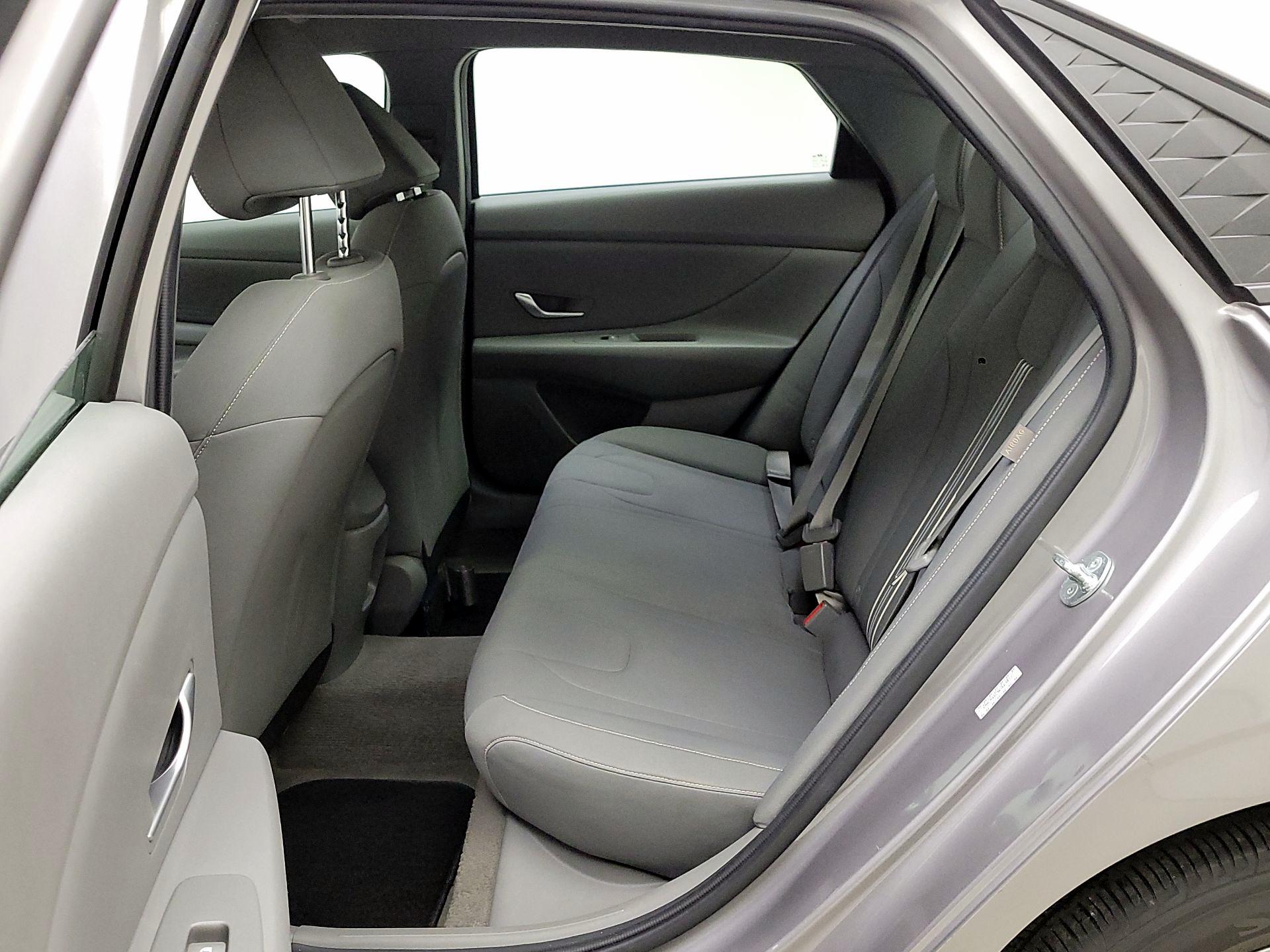 Thumbnail: 2024 Hyundai Elantra - 20