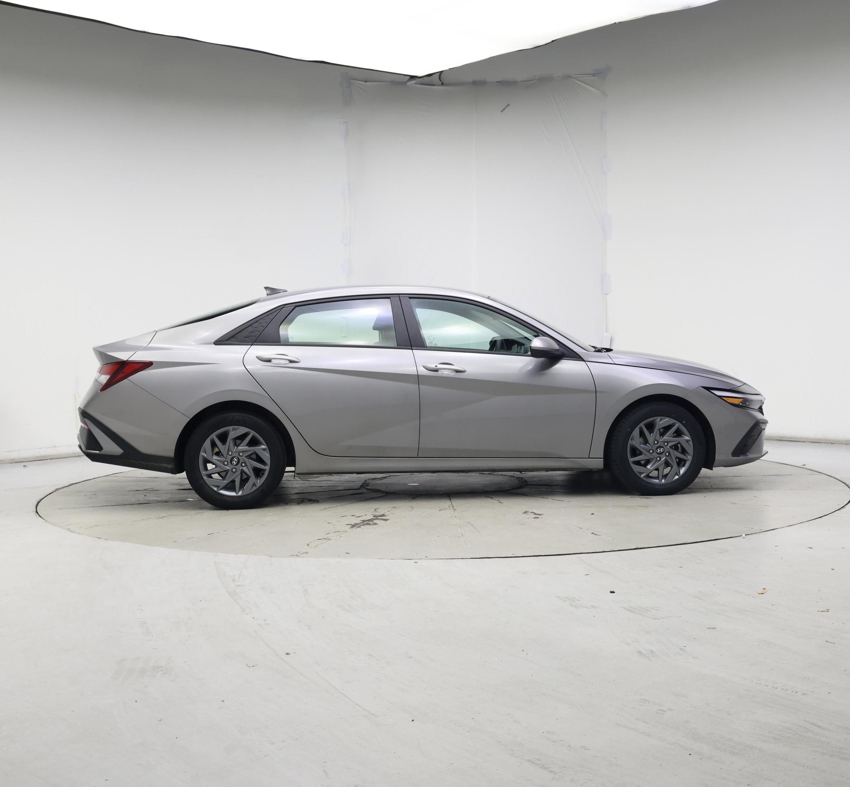 Thumbnail: 2024 Hyundai Elantra - 7