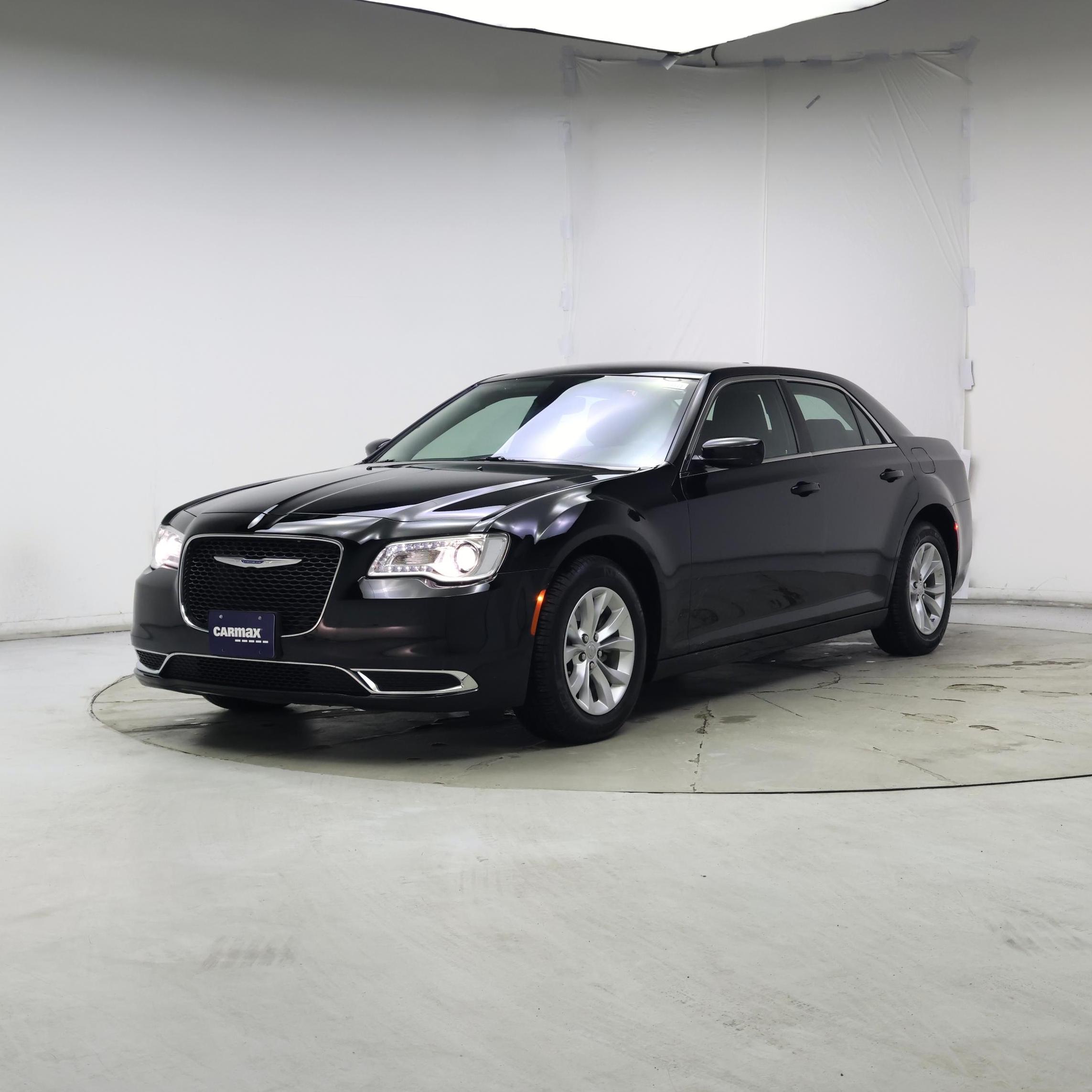 Thumbnail: 2023 Chrysler 300 - 4