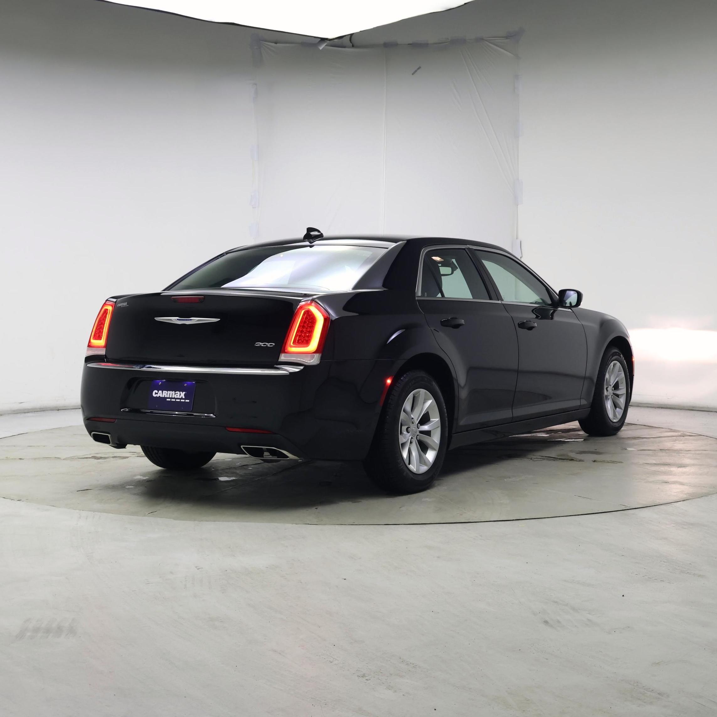 Thumbnail: 2023 Chrysler 300 - 8