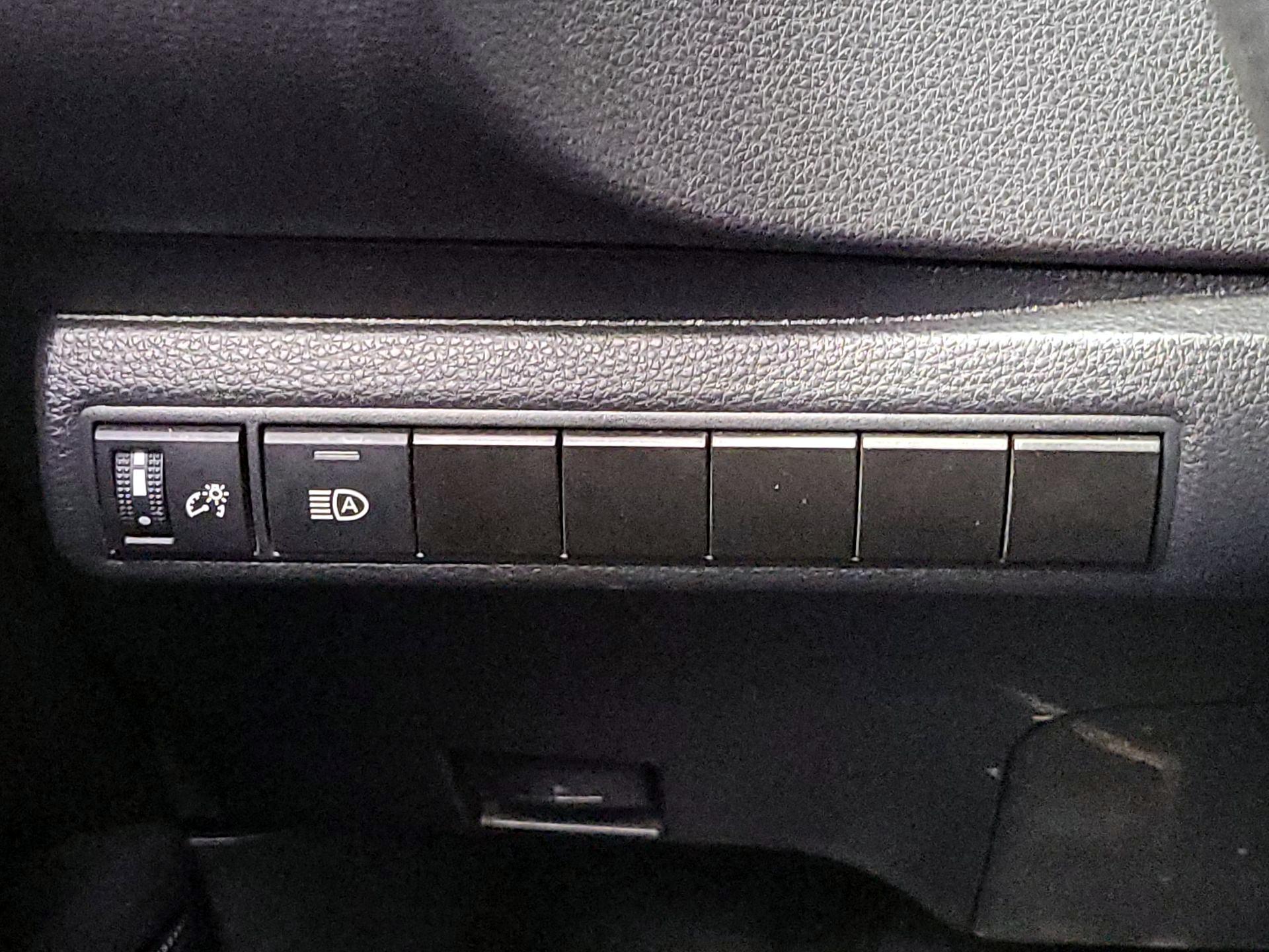 Thumbnail: 2024 Toyota Corolla - 14