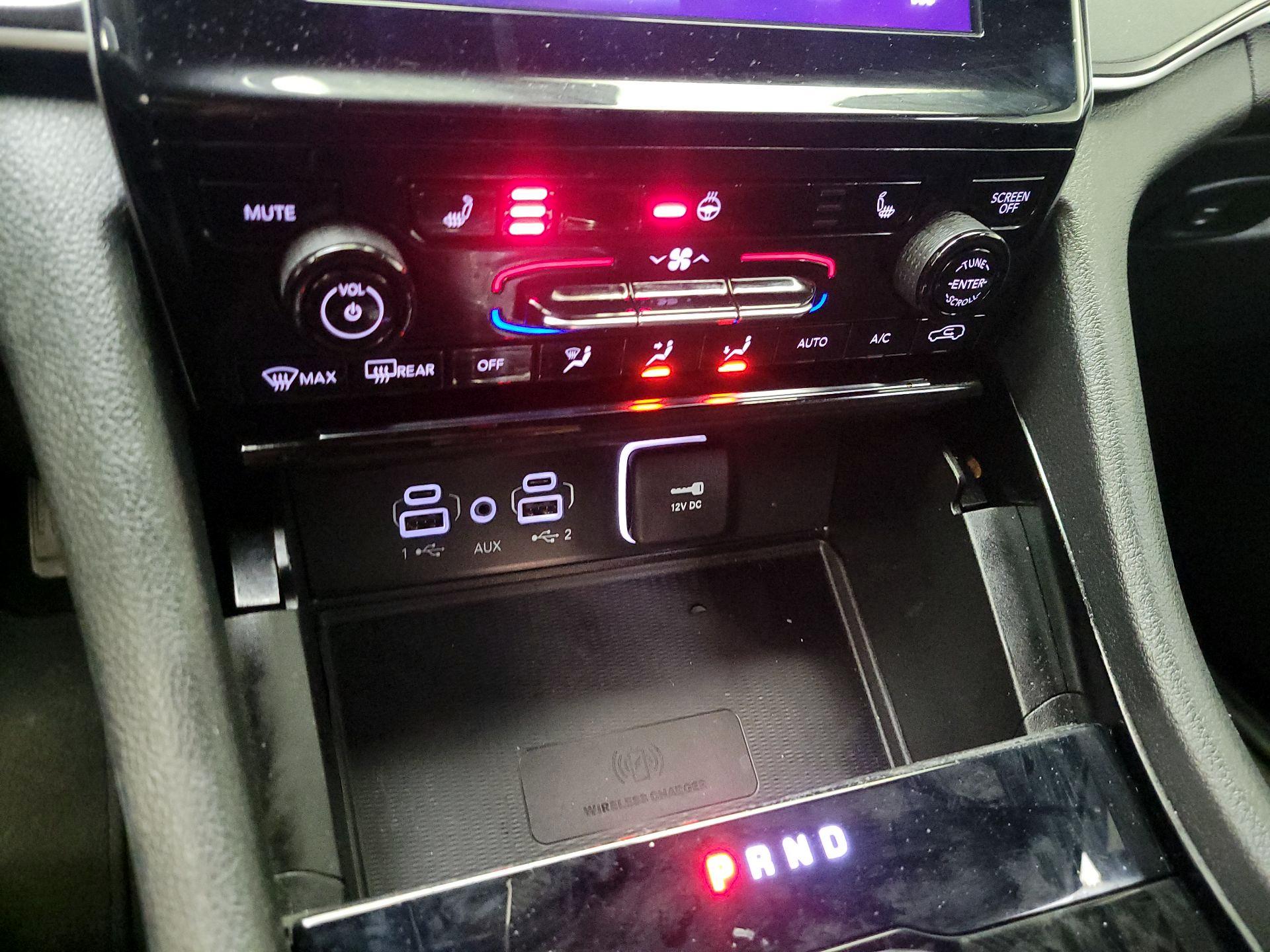 Thumbnail: 2023 Jeep Grand Cherokee - 16