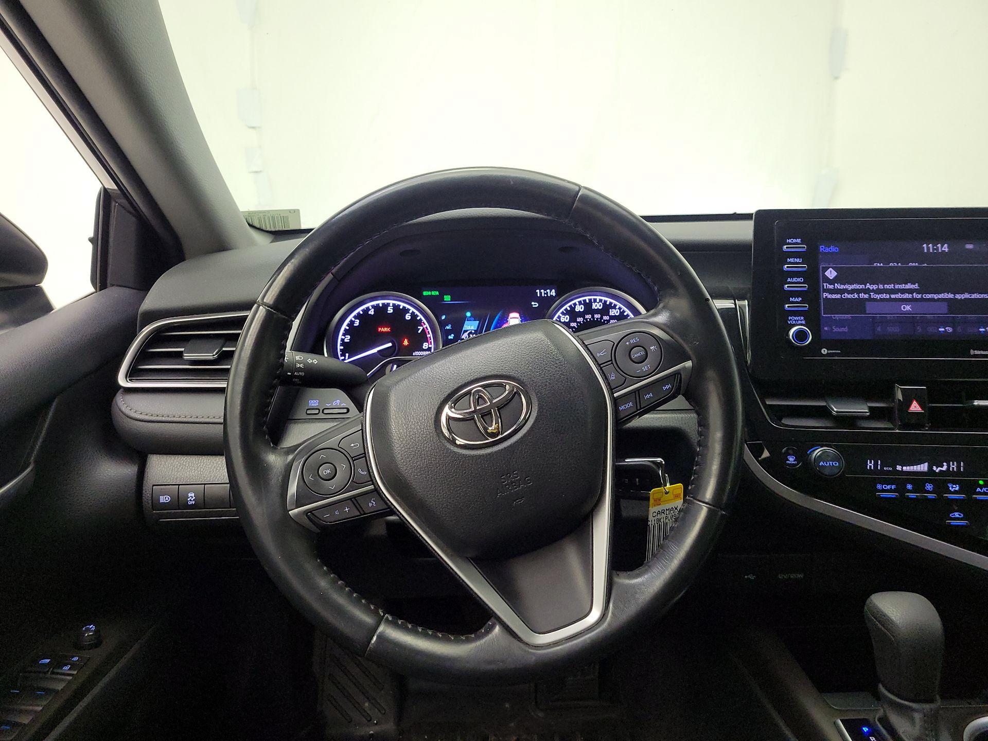 Thumbnail: 2023 Toyota Camry - 10