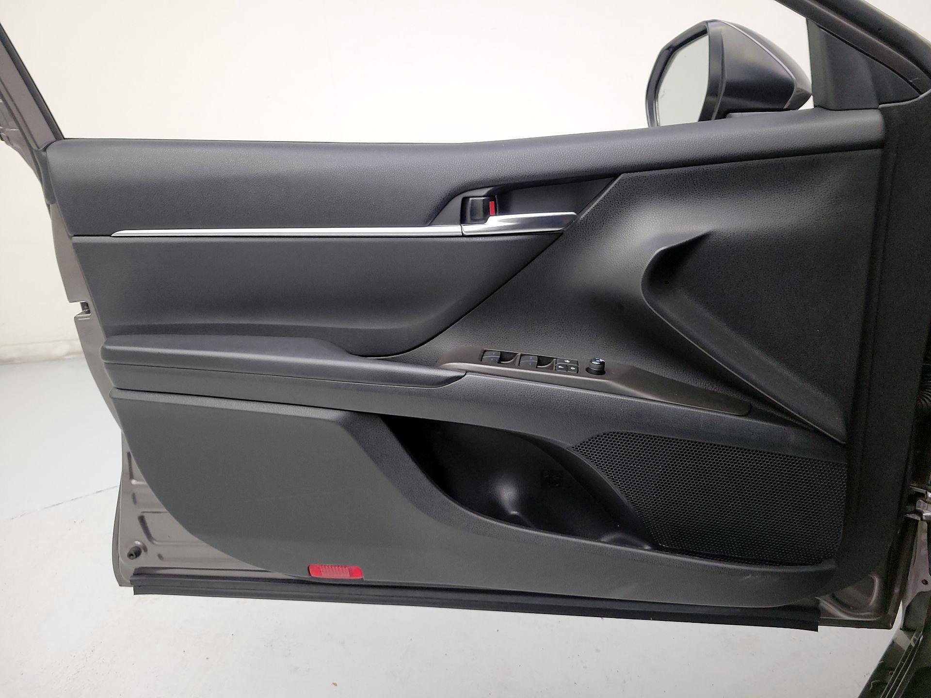 Thumbnail: 2023 Toyota Camry - 12