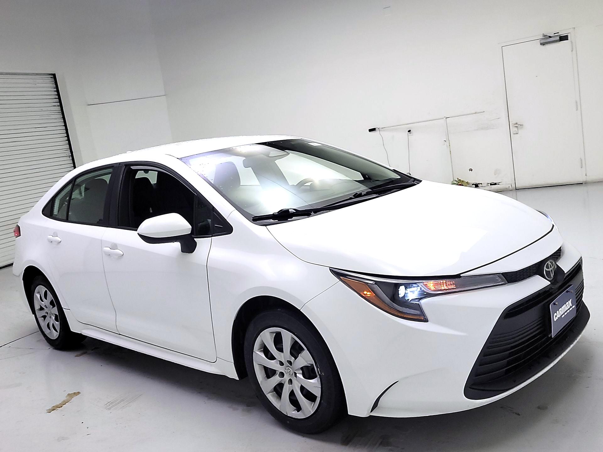 Thumbnail: 2024 Toyota Corolla - 1