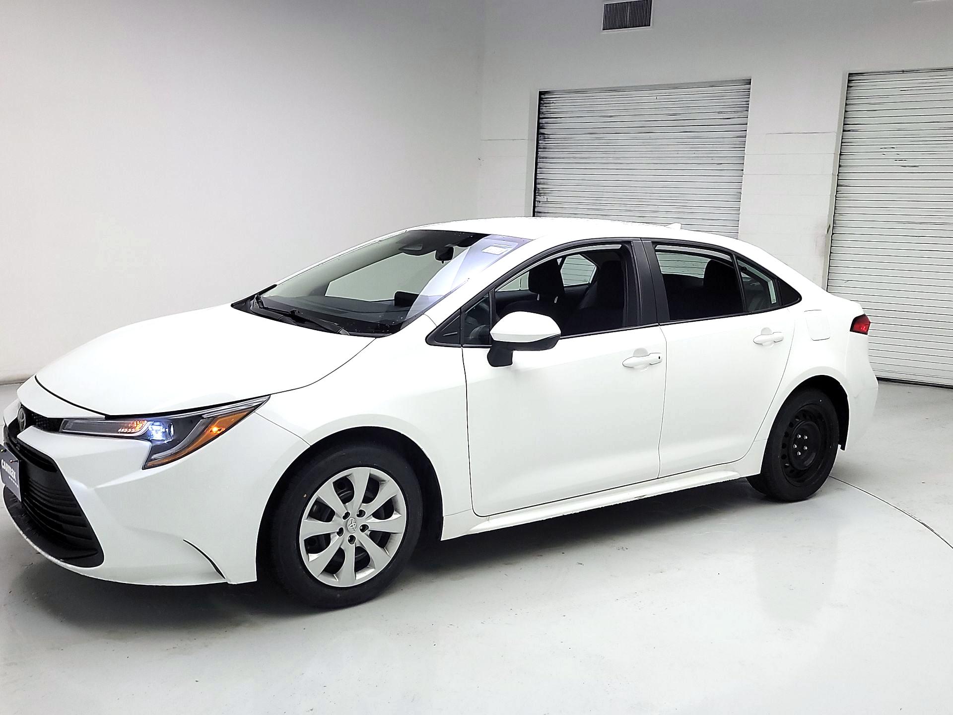 Thumbnail: 2024 Toyota Corolla - 3