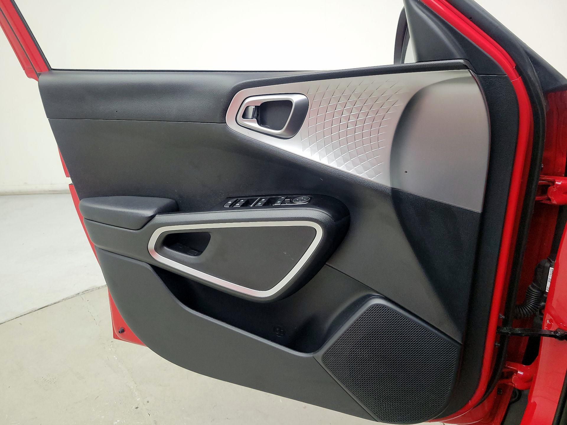 Thumbnail: 2023 Kia Soul - 12