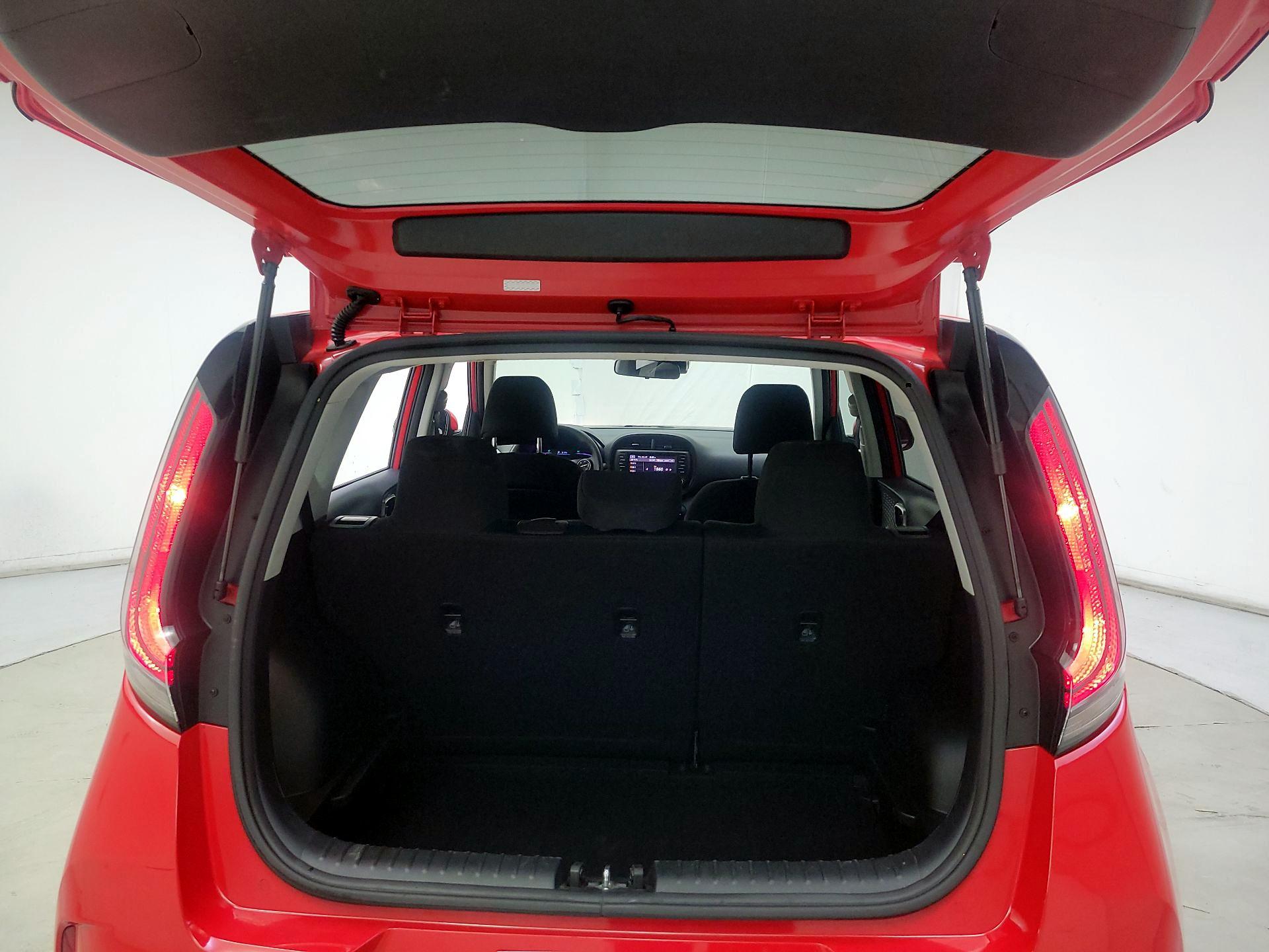 Thumbnail: 2023 Kia Soul - 20