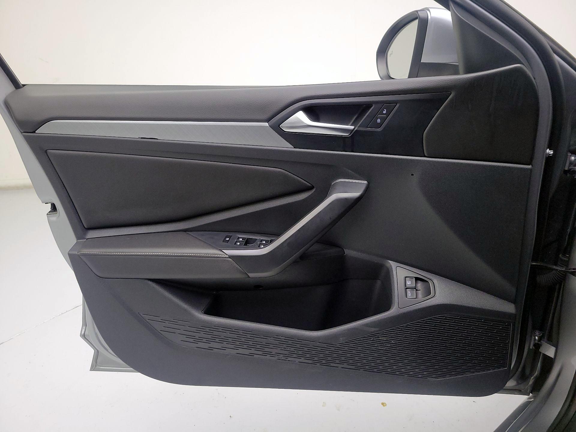 Thumbnail: 2024 Volkswagen Jetta - 10