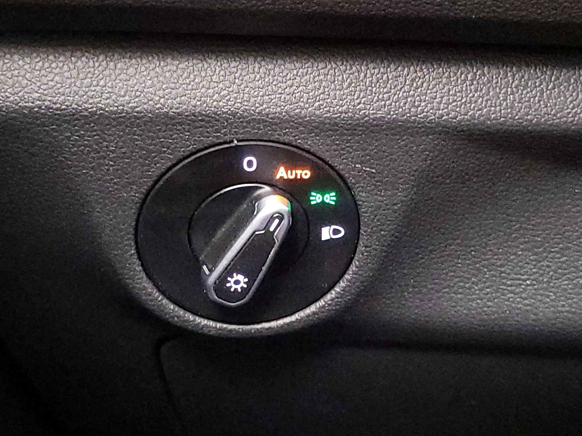 Thumbnail: 2024 Volkswagen Jetta - 11