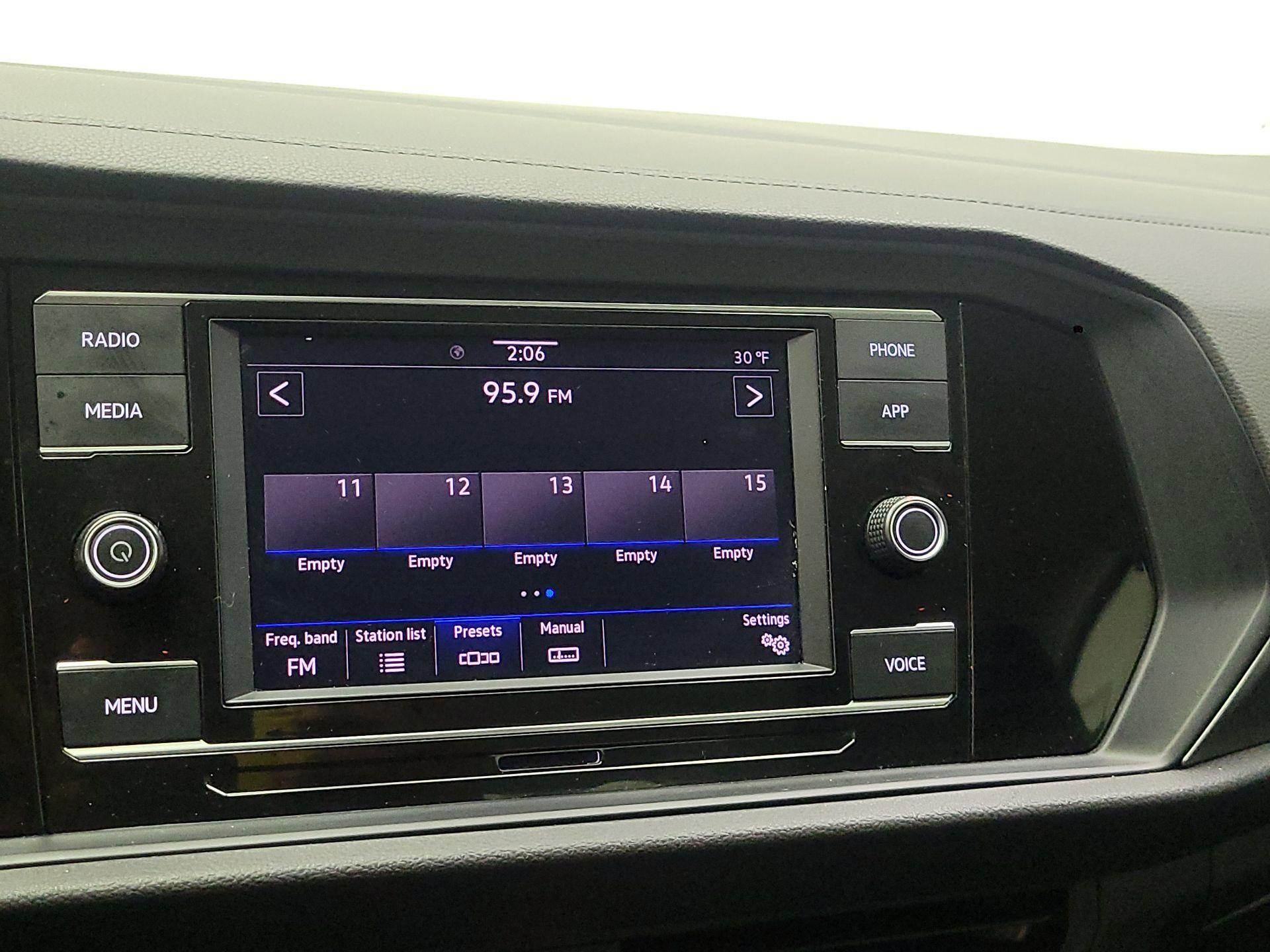 Thumbnail: 2024 Volkswagen Jetta - 13