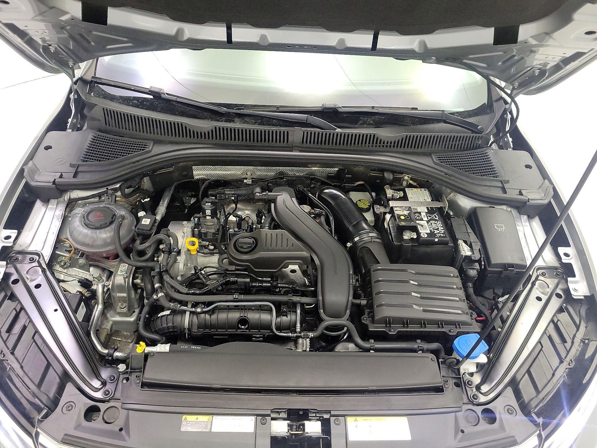 Thumbnail: 2024 Volkswagen Jetta - 19