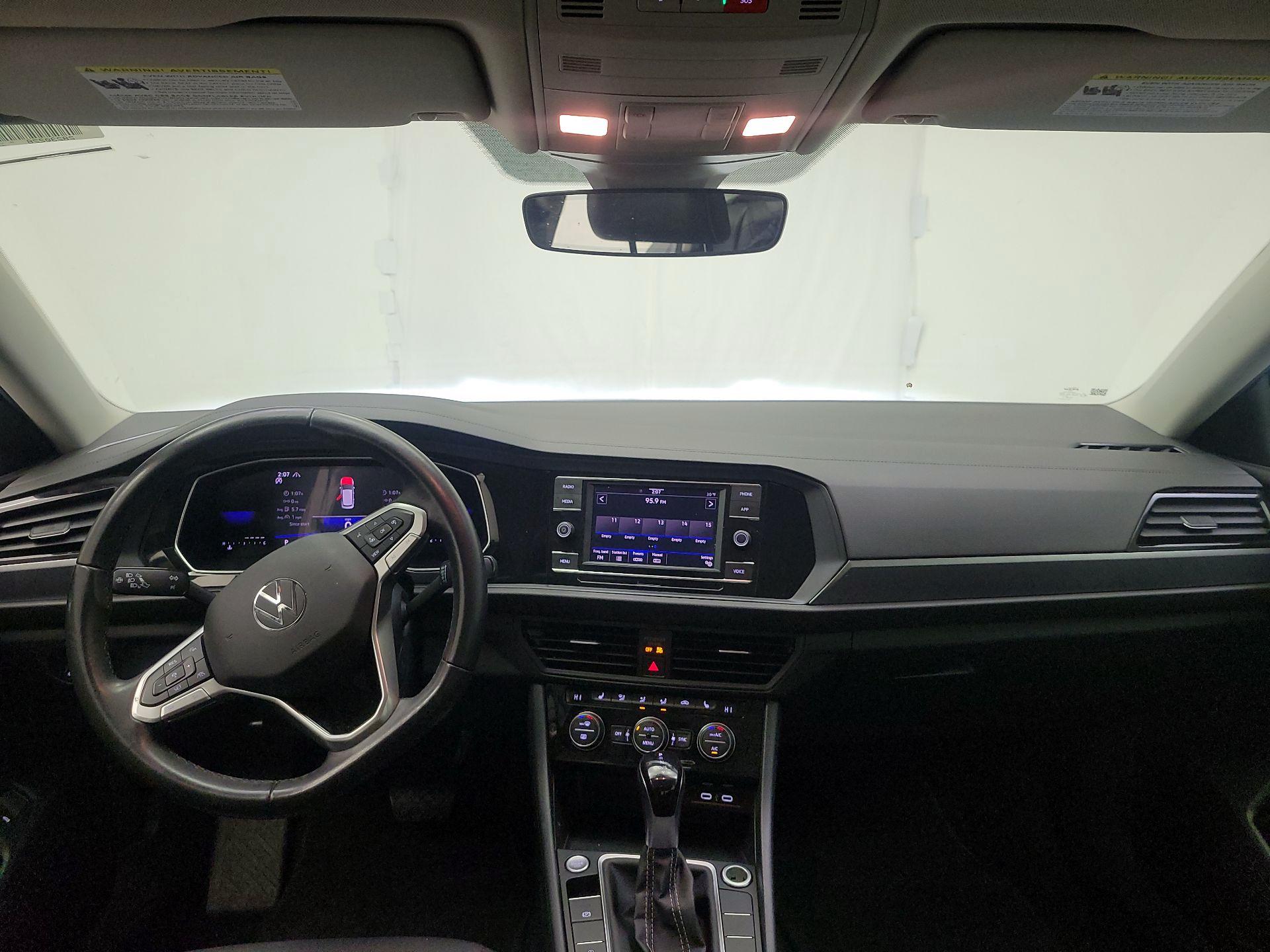 Thumbnail: 2024 Volkswagen Jetta - 8