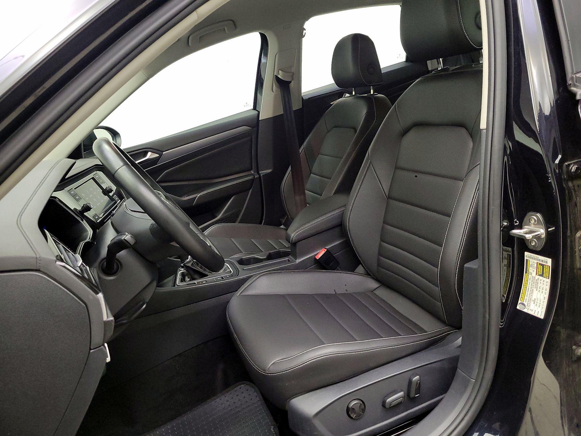 Thumbnail: 2024 Volkswagen Jetta - 11