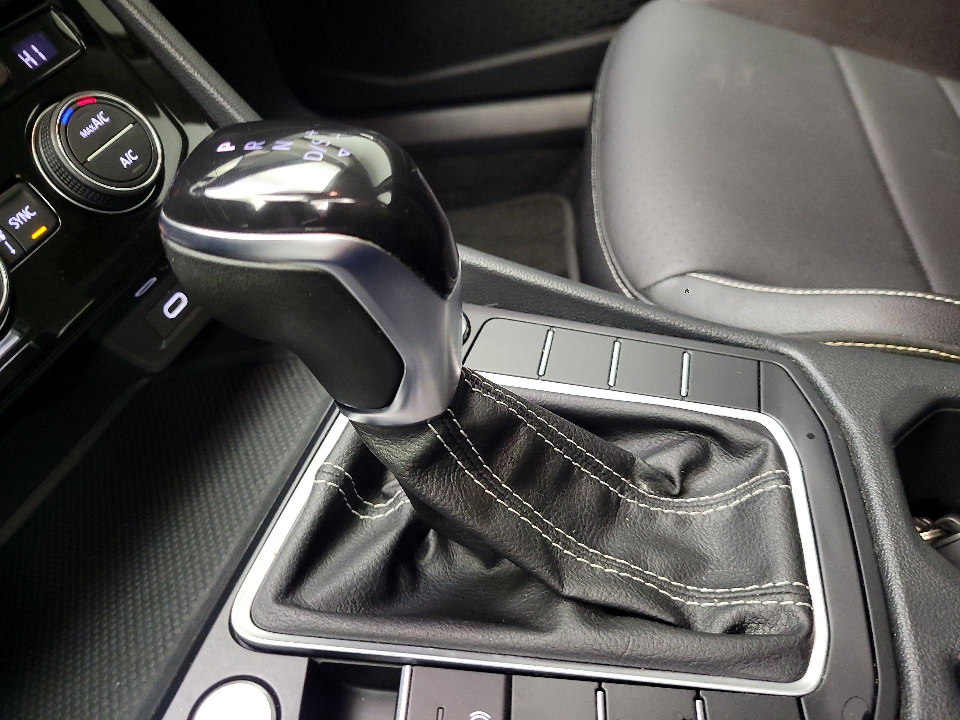 Thumbnail: 2024 Volkswagen Jetta - 17