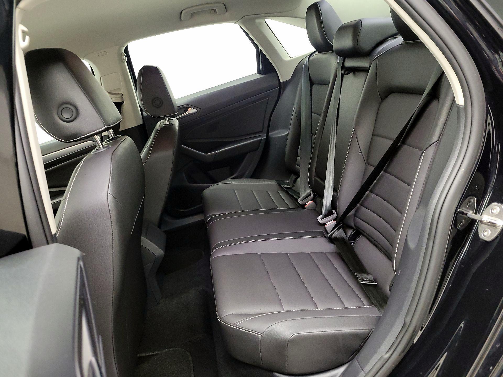 Thumbnail: 2024 Volkswagen Jetta - 19