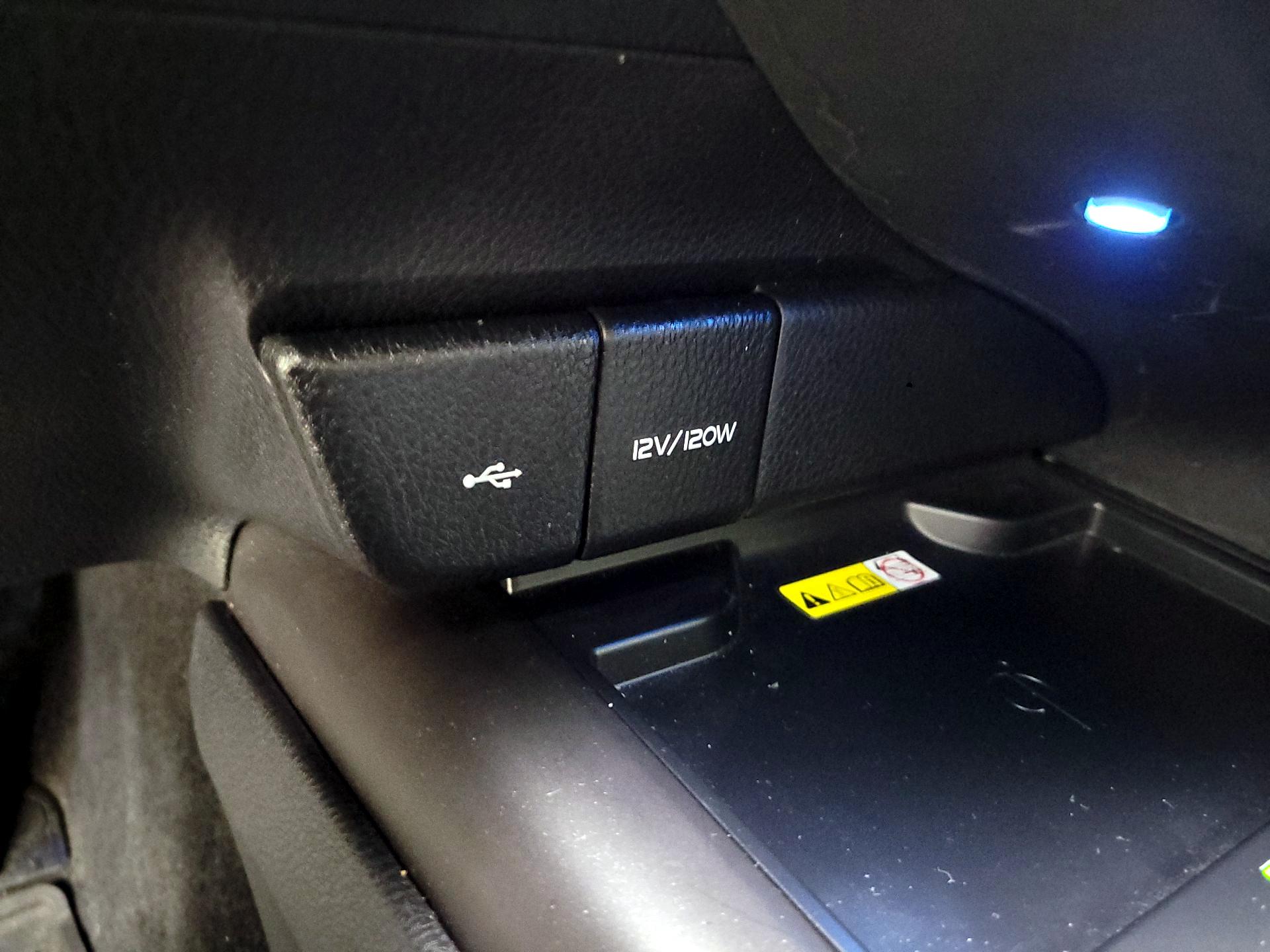 Thumbnail: 2022 Toyota Camry - 18