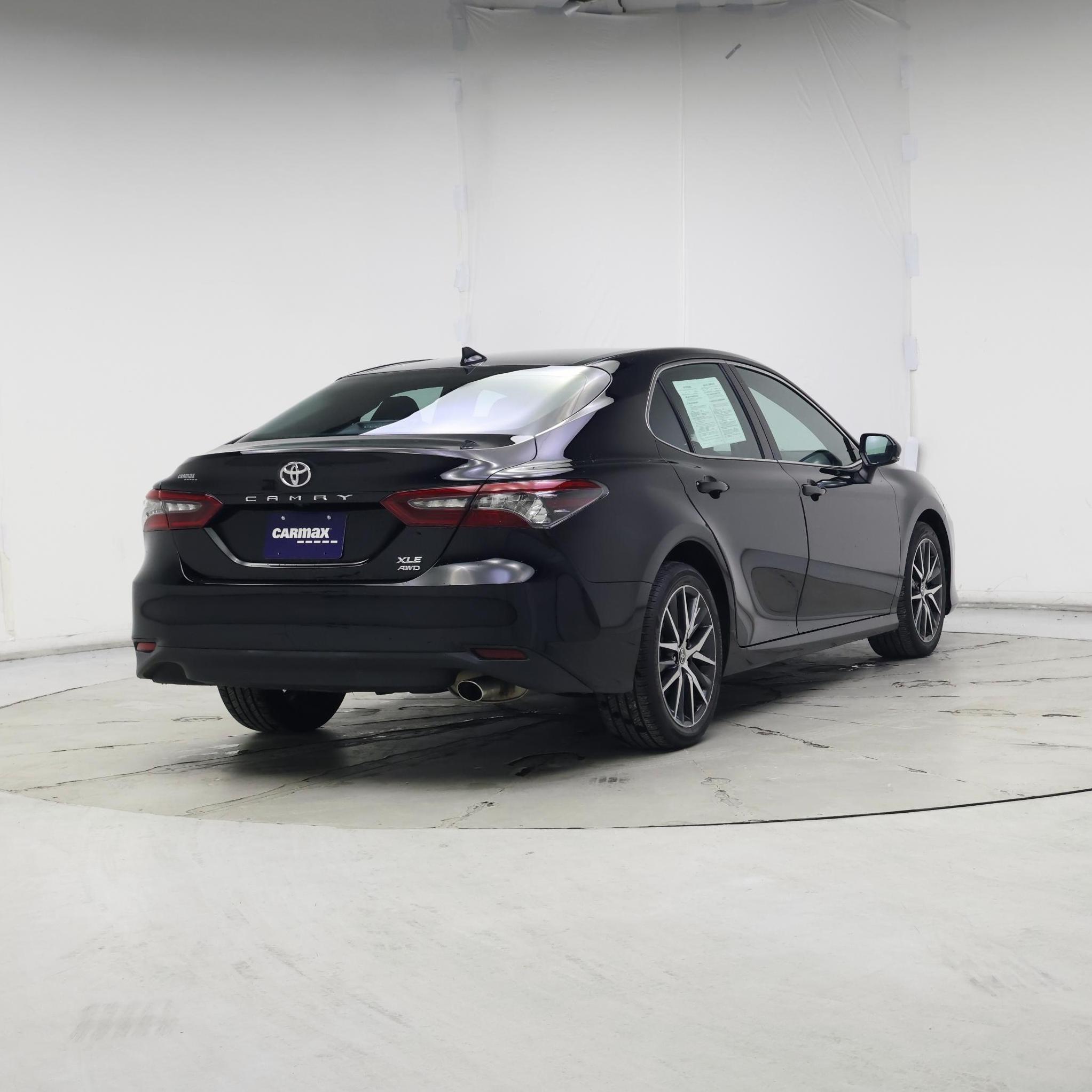 Thumbnail: 2022 Toyota Camry - 8