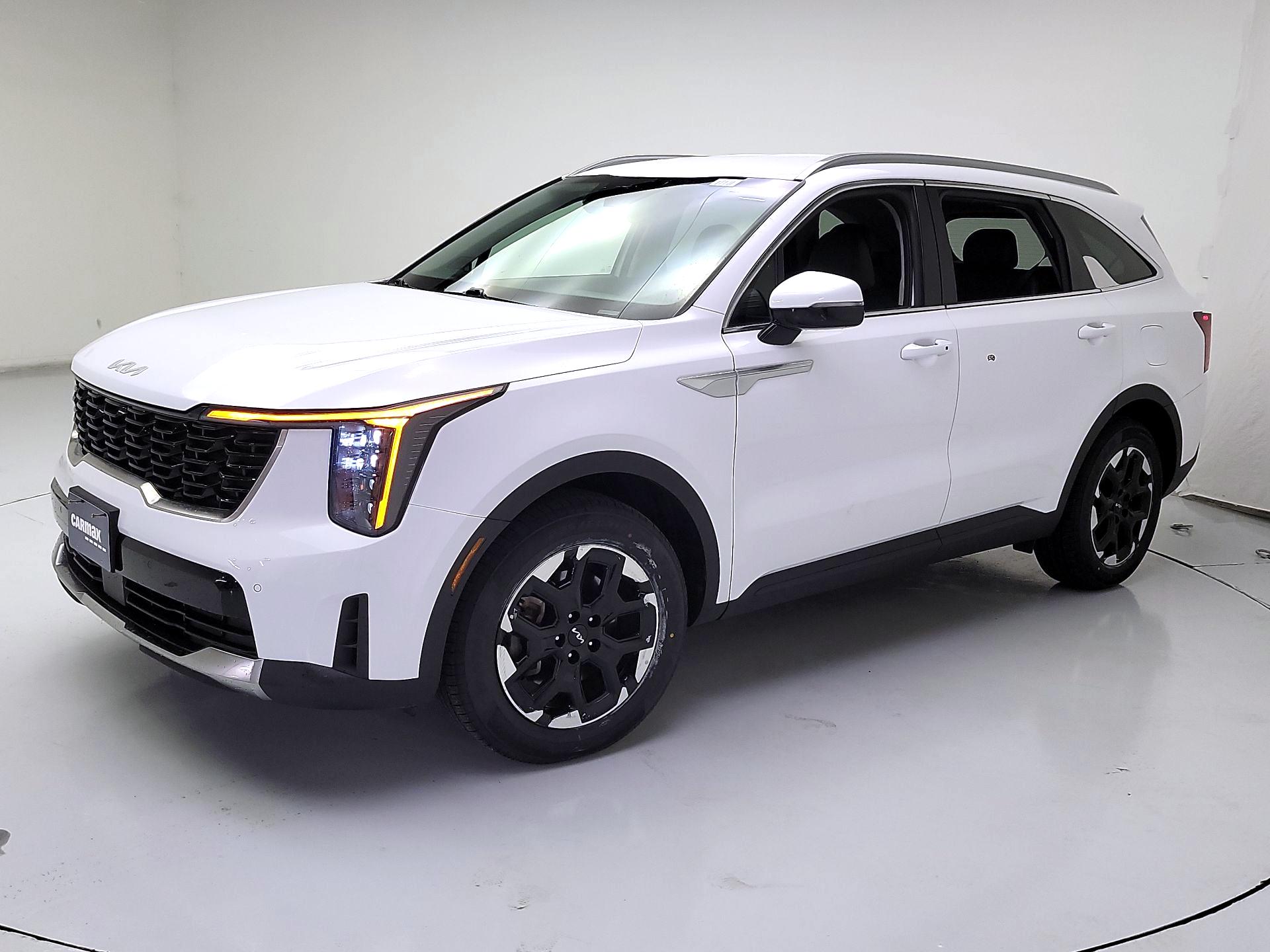 Thumbnail: 2024 Kia Sorento - 3