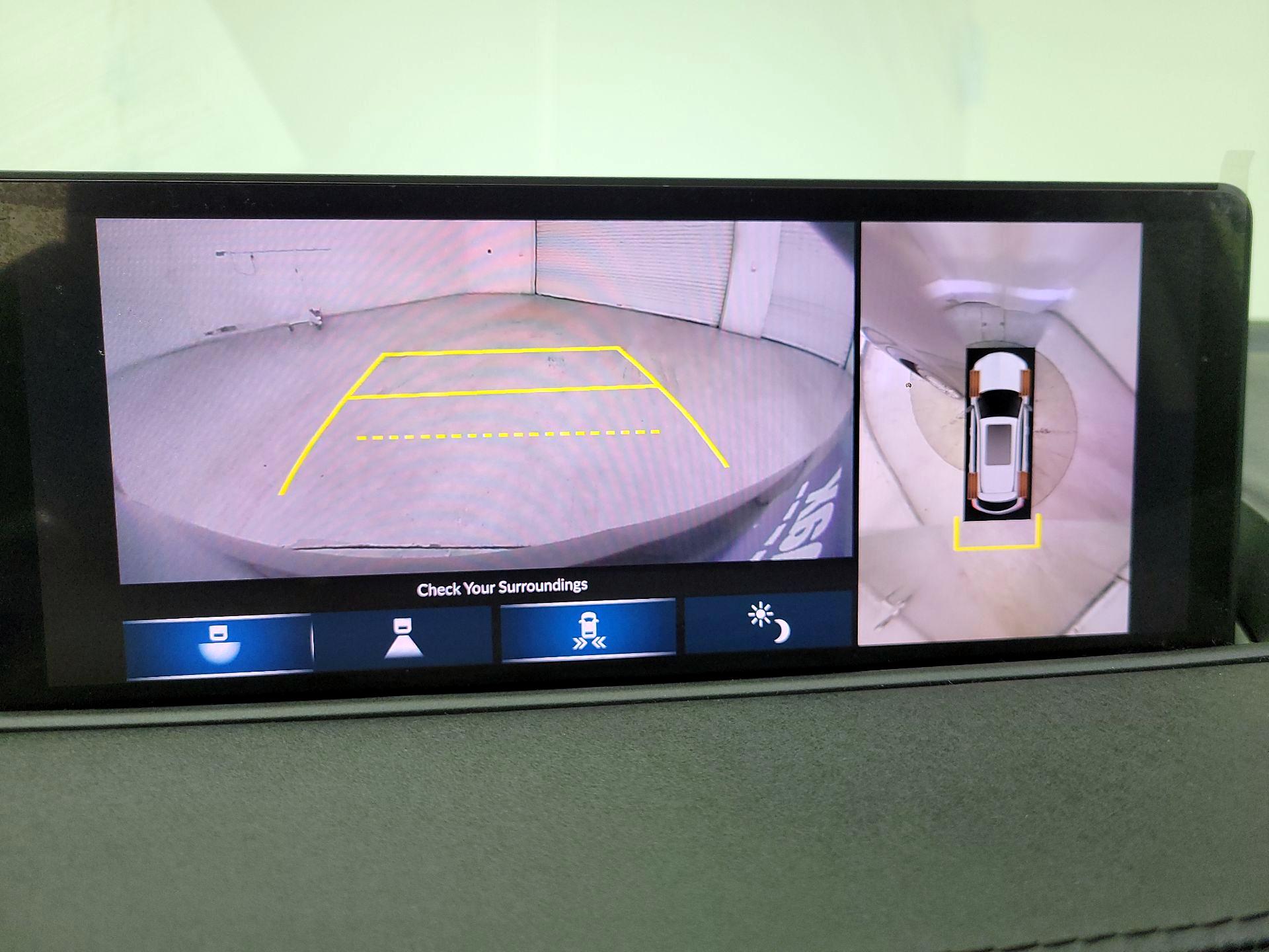 Thumbnail: 2023 Acura MDX - 15