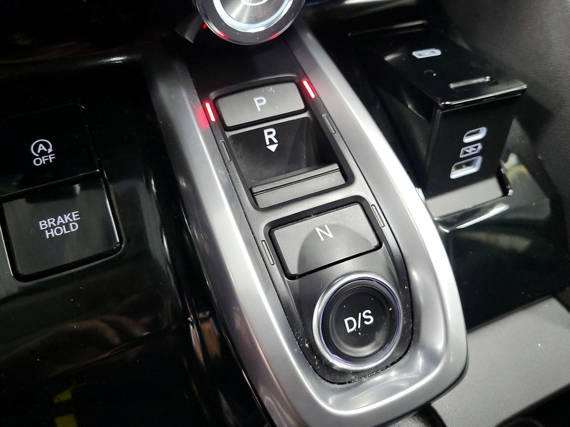 Thumbnail: 2023 Acura MDX - 18