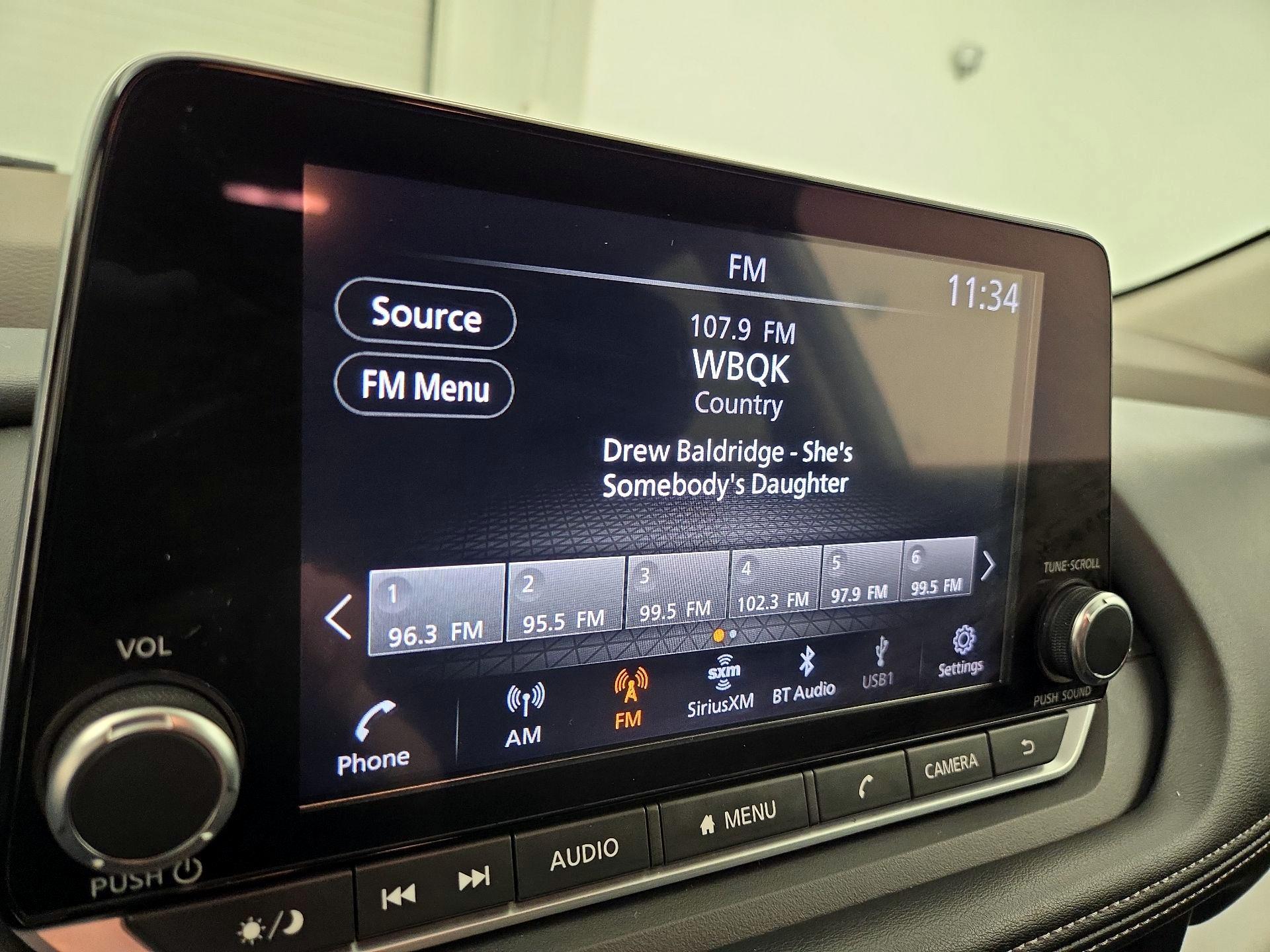 Thumbnail: 2023 Nissan Rogue - 15