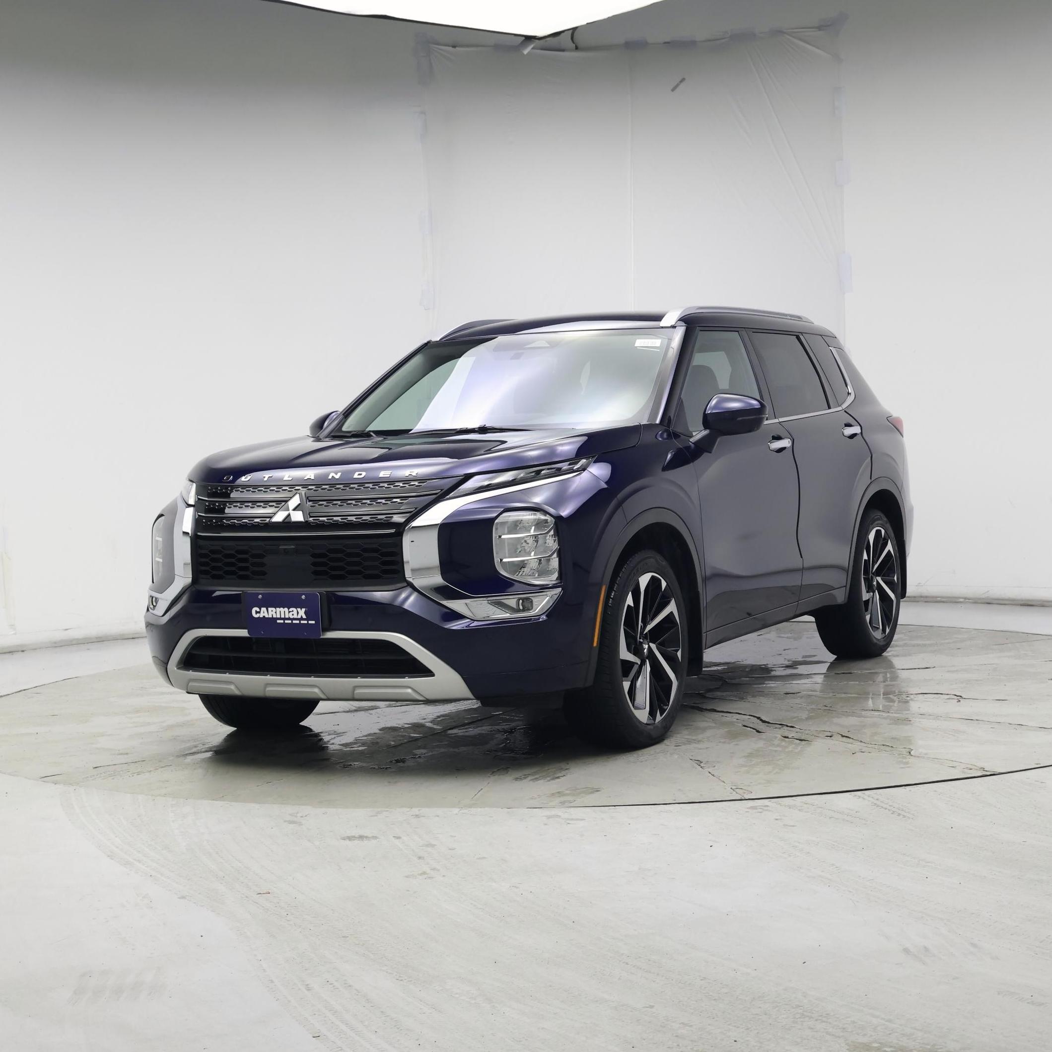 Thumbnail: 2023 Mitsubishi Outlander - 4