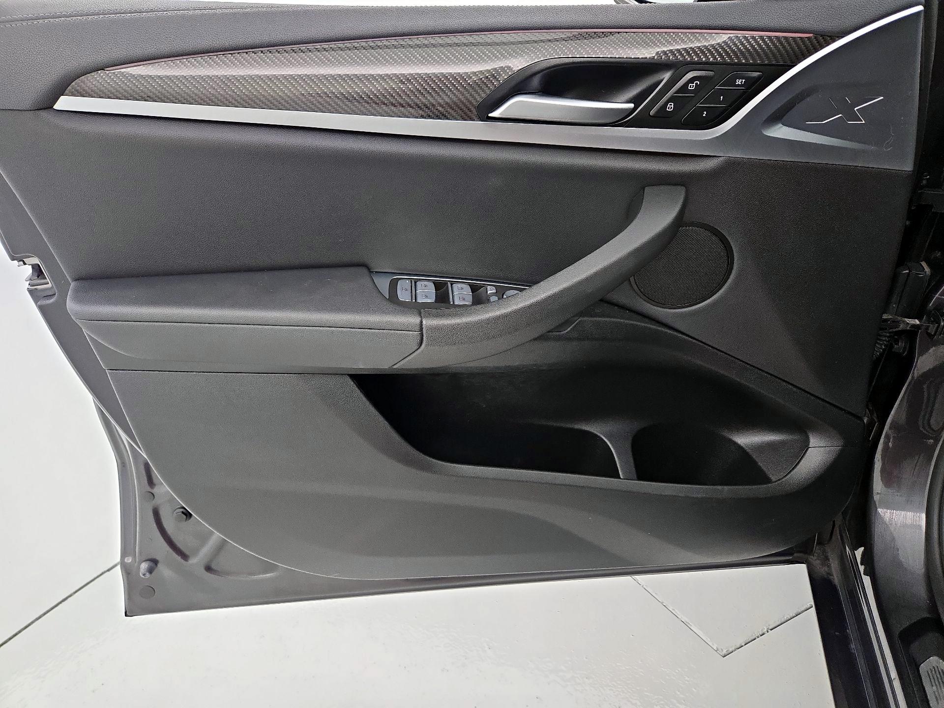 Thumbnail: 2021 BMW X4 - 12