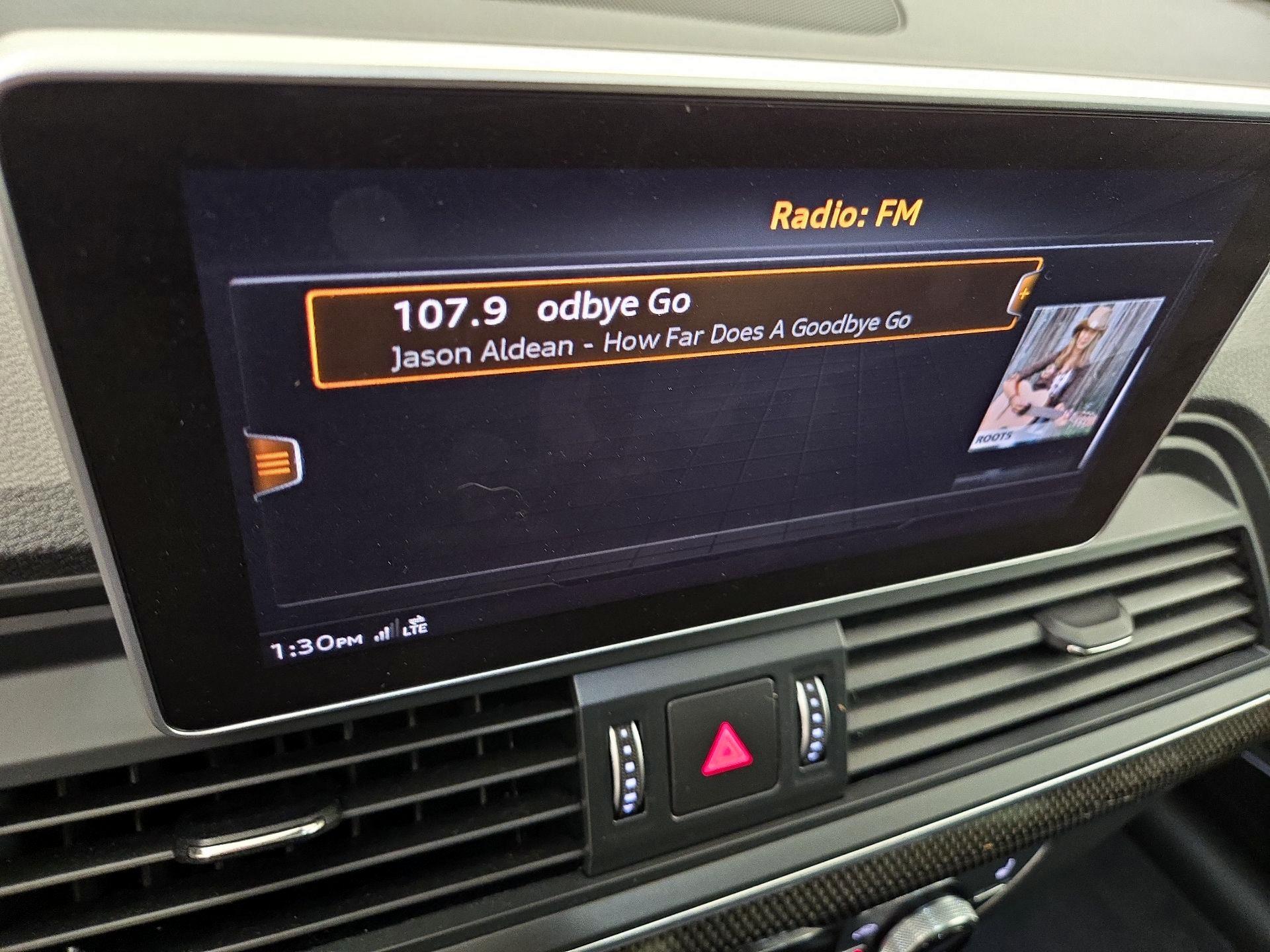 Thumbnail: 2020 Audi SQ5 - 16