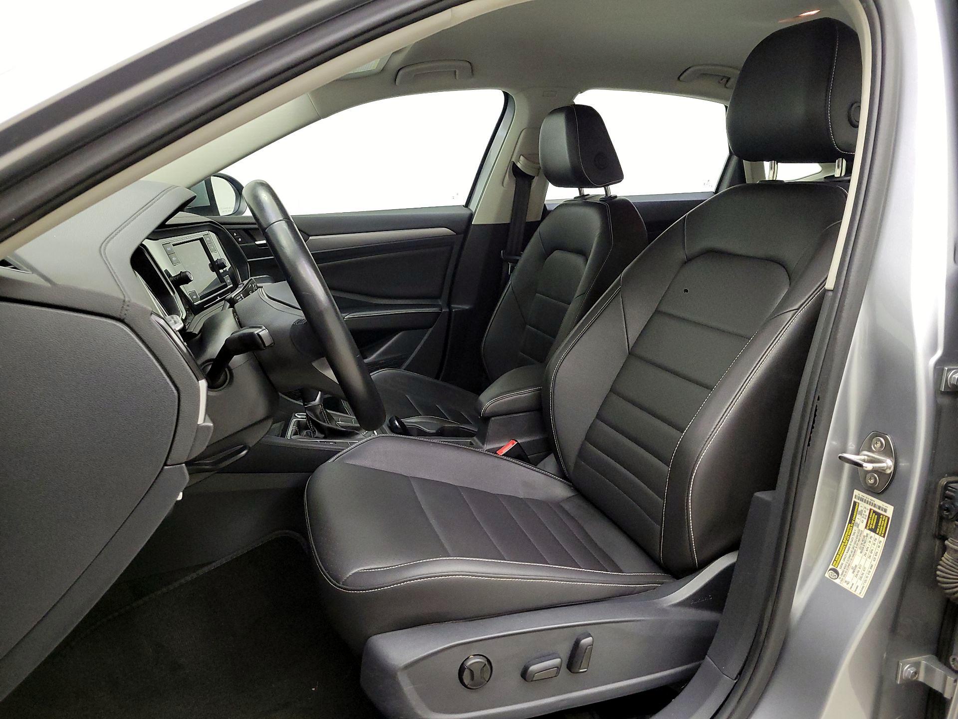 Thumbnail: 2024 Volkswagen Jetta - 11