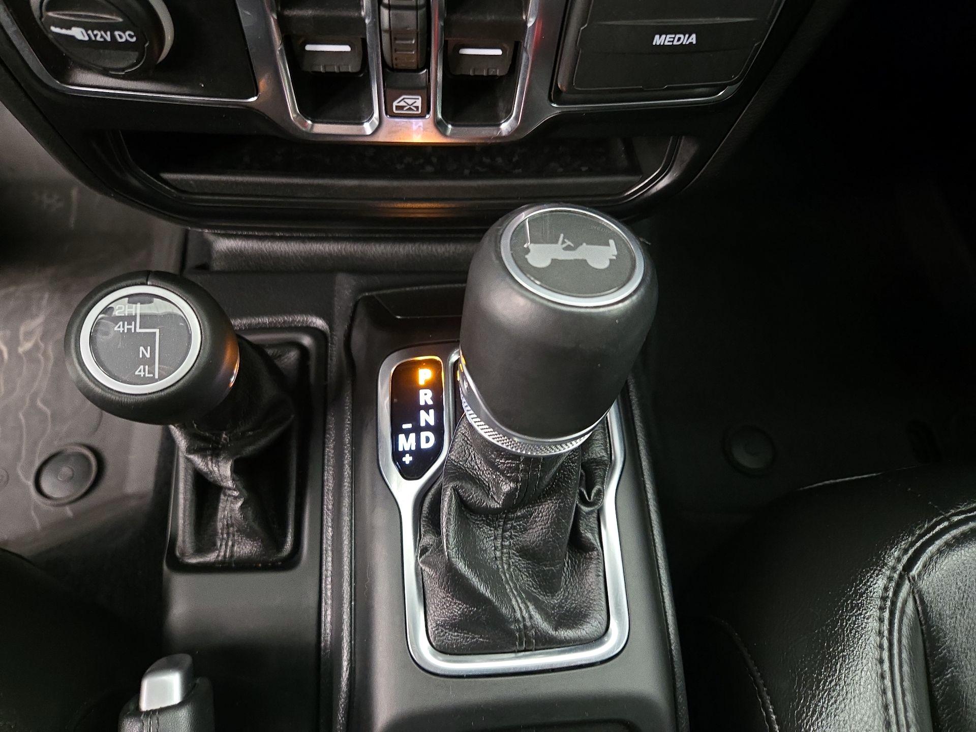 Thumbnail: 2023 Jeep Wrangler - 18