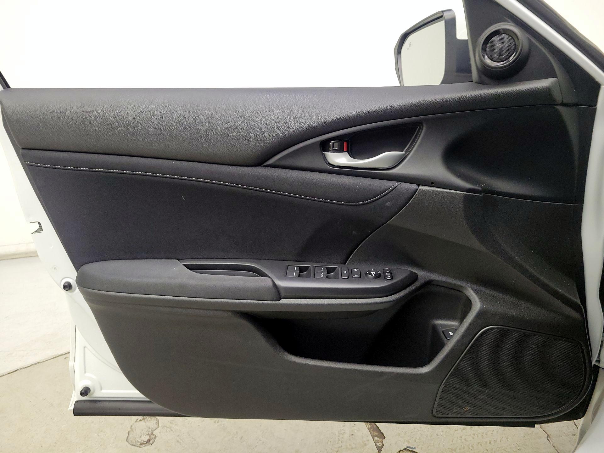 Thumbnail: 2022 Honda Insight - 12