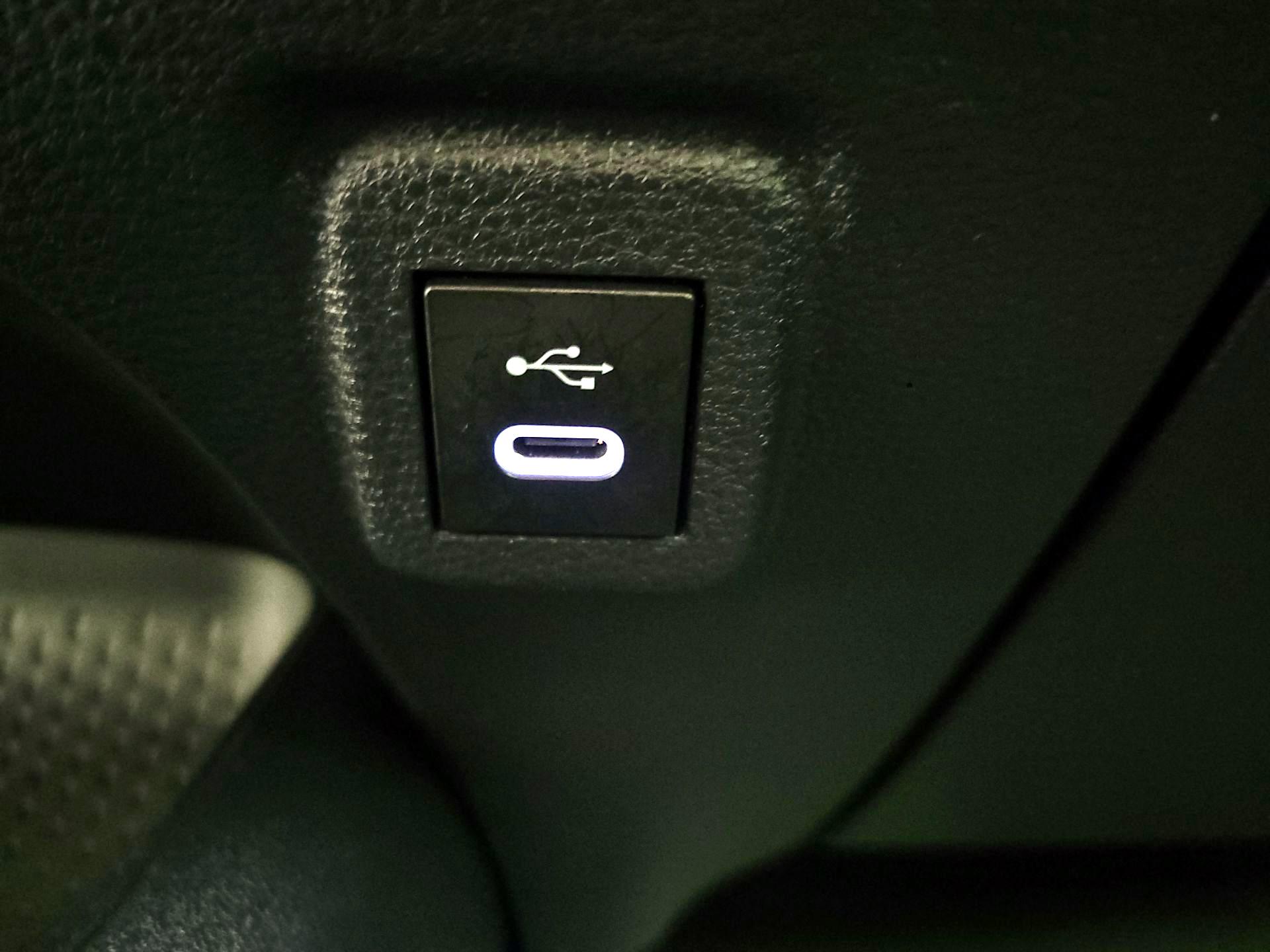 Thumbnail: 2024 Toyota Corolla - 18